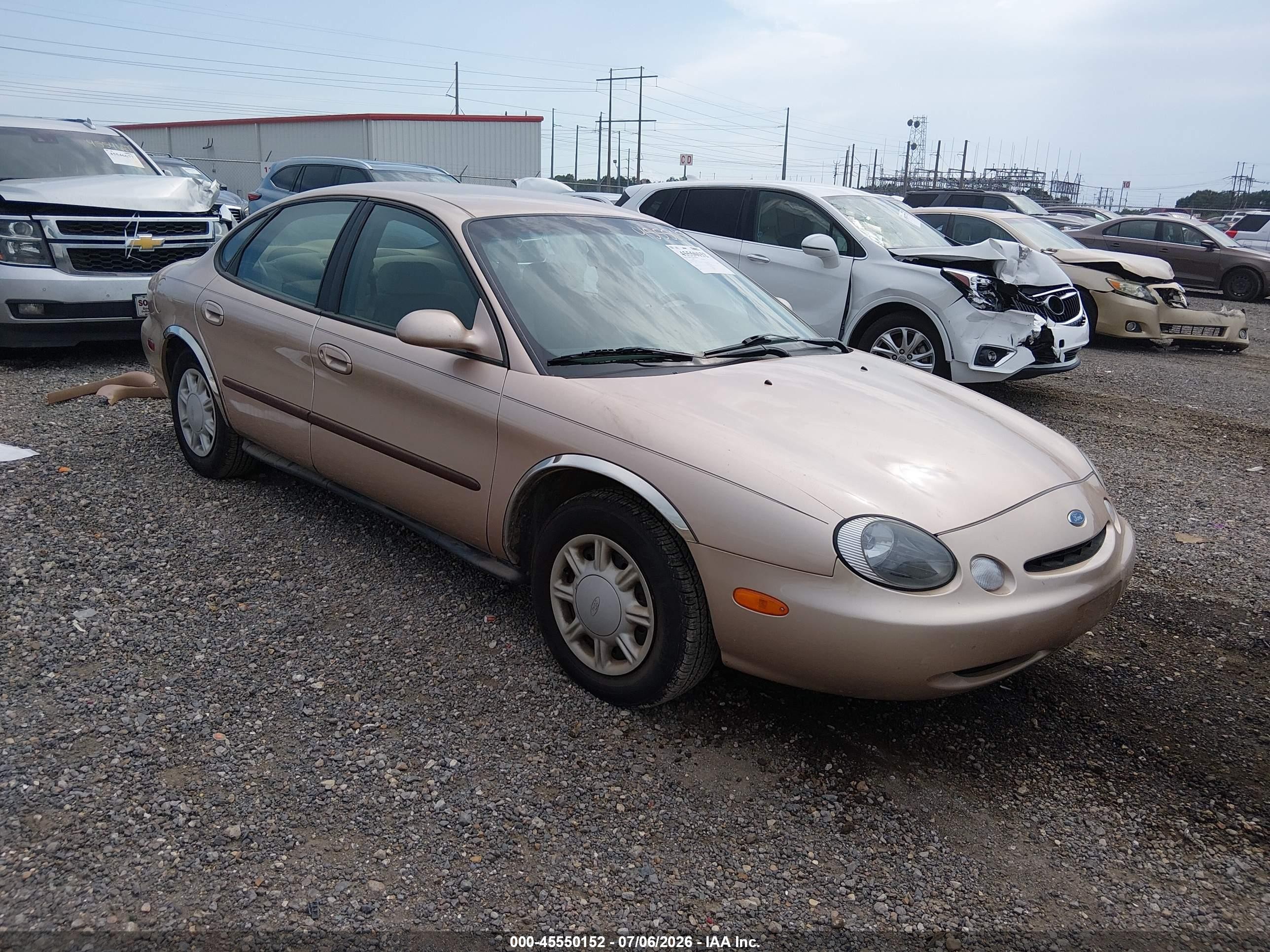 1997 Ford Taurus Gl Золотой vin: 1FALP52U2VA265421