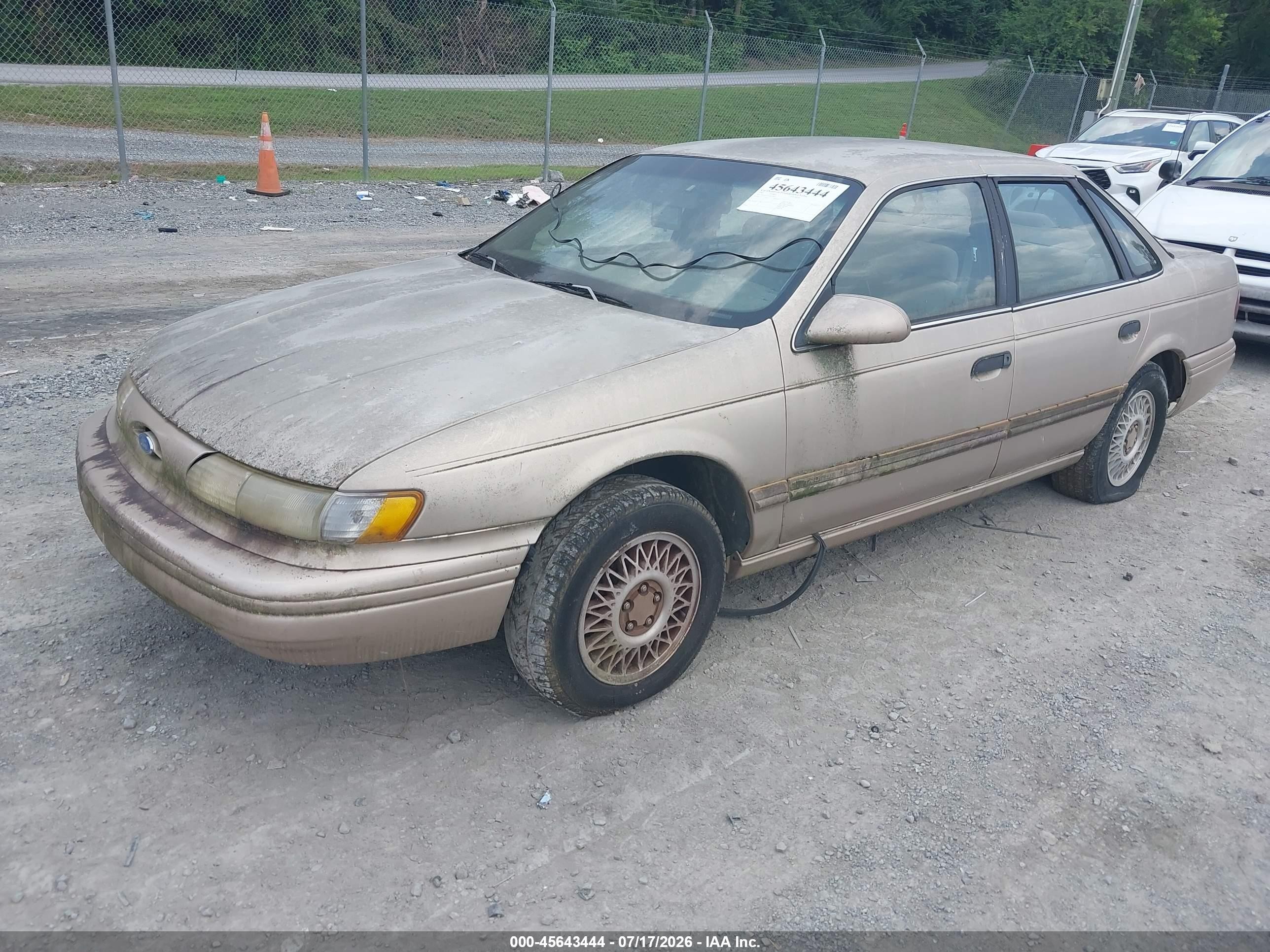 1993 Ford Taurus Gl Gold vin: 1FALP52U3PA252812