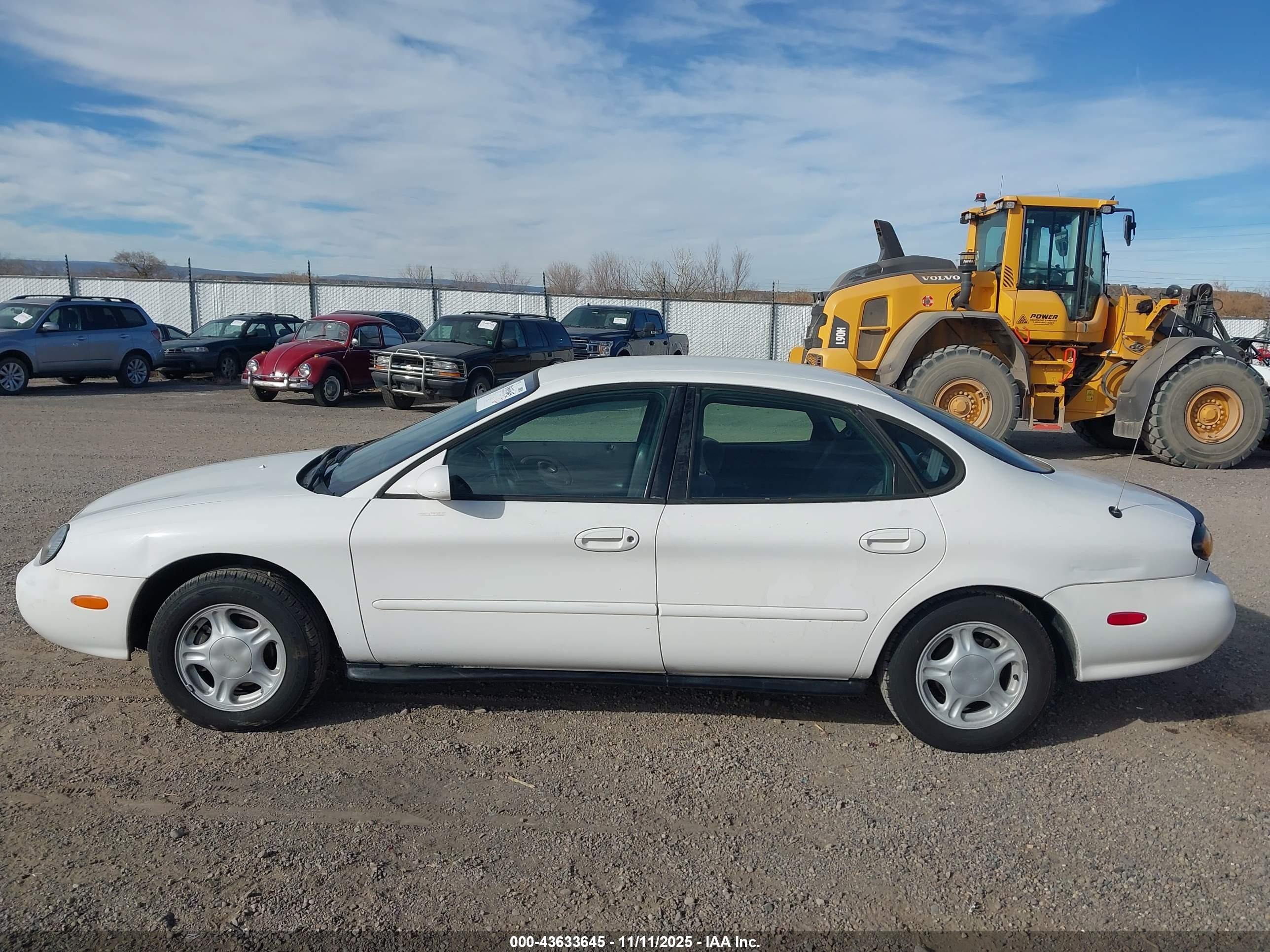 1996 Ford Taurus Gl White vin: 1FALP52U3TG166939