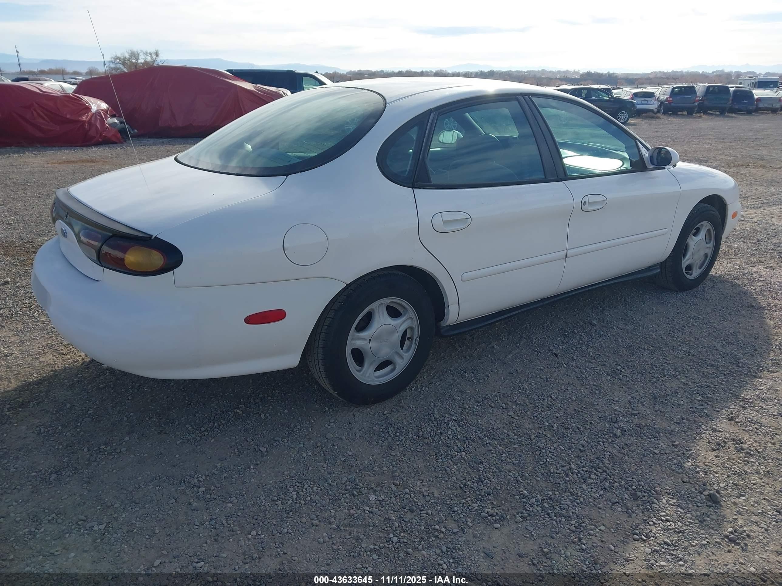 1996 Ford Taurus Gl White vin: 1FALP52U3TG166939