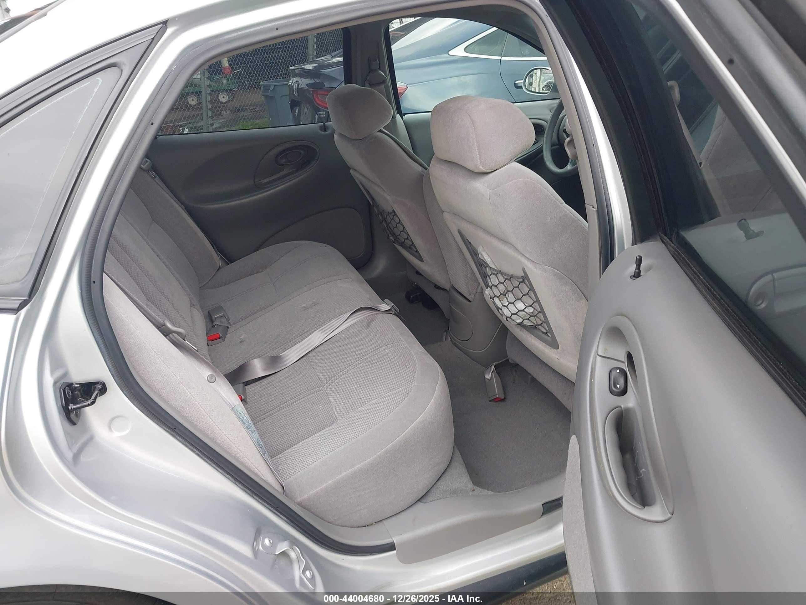 1996 Ford Taurus Gl Silver vin: 1FALP52U3TG298888