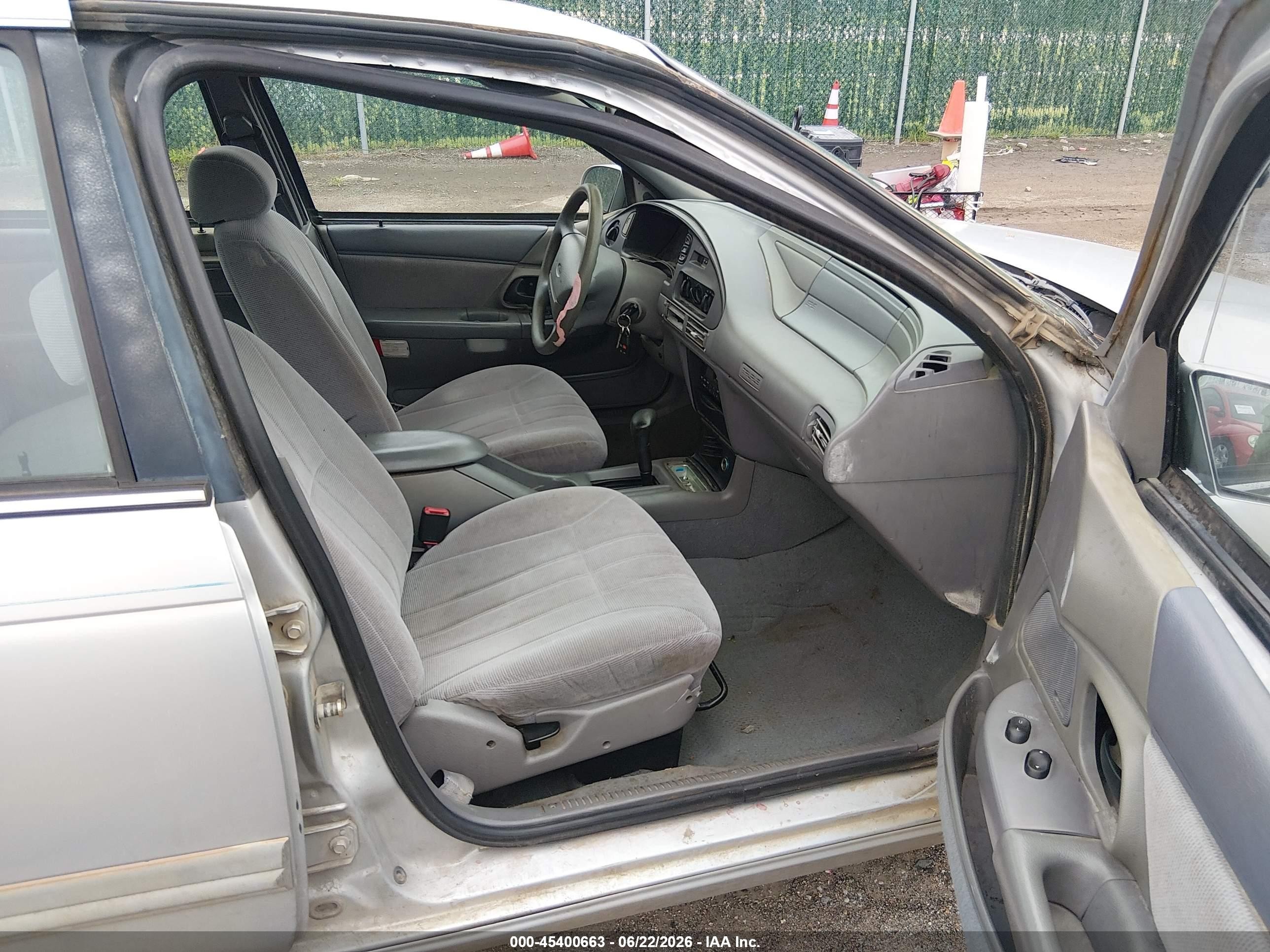 1995 Ford Taurus Gl/se Blue vin: 1FALP52U4SG255238