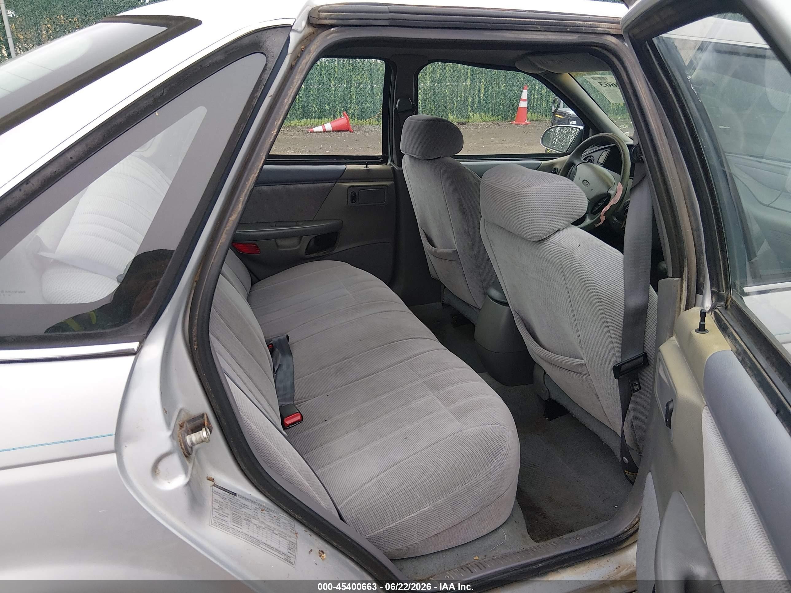 1995 Ford Taurus Gl/se Blue vin: 1FALP52U4SG255238