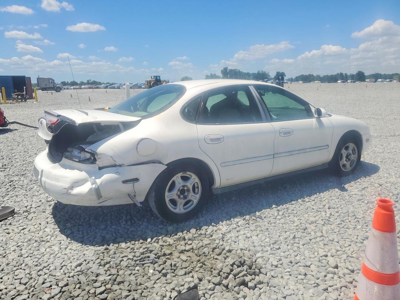 1996 Ford Taurus Gl White vin: 1FALP52U4TA289250