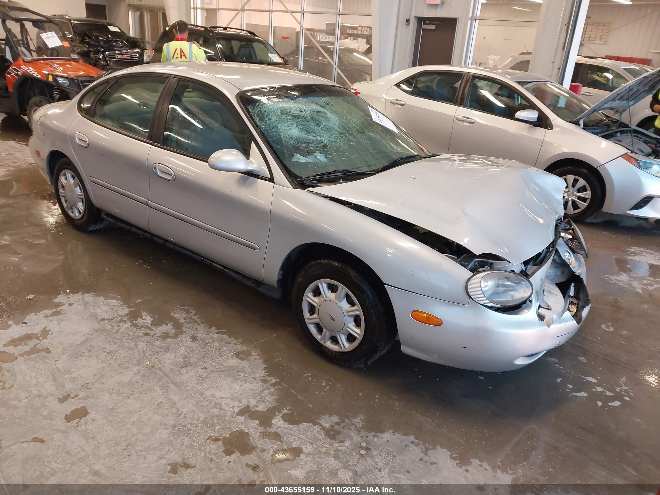 1996 Ford Taurus Gl Silver vin: 1FALP52U5TG228745