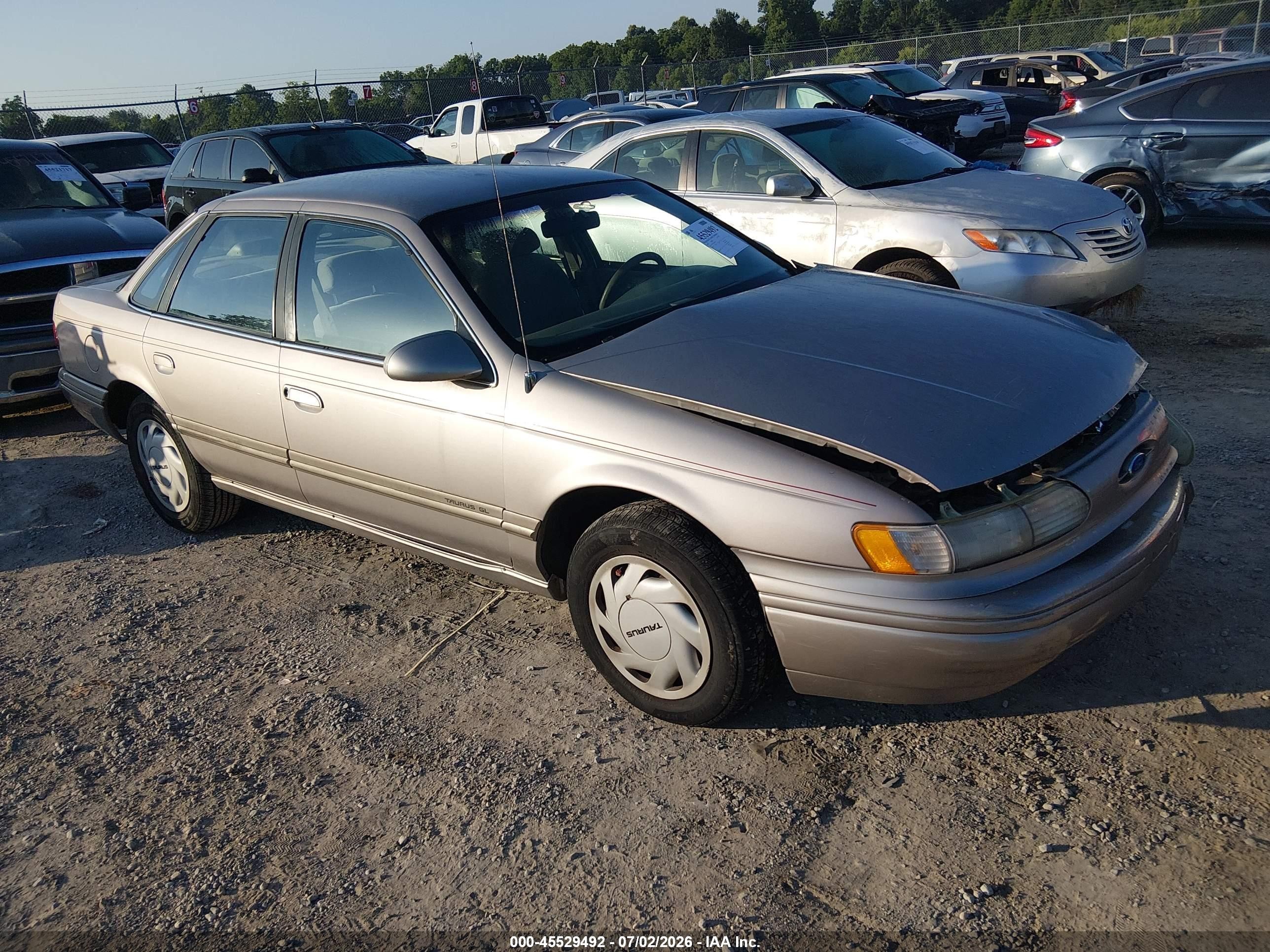 1995 Ford Taurus Gl/se Beige vin: 1FALP52U6SG287785
