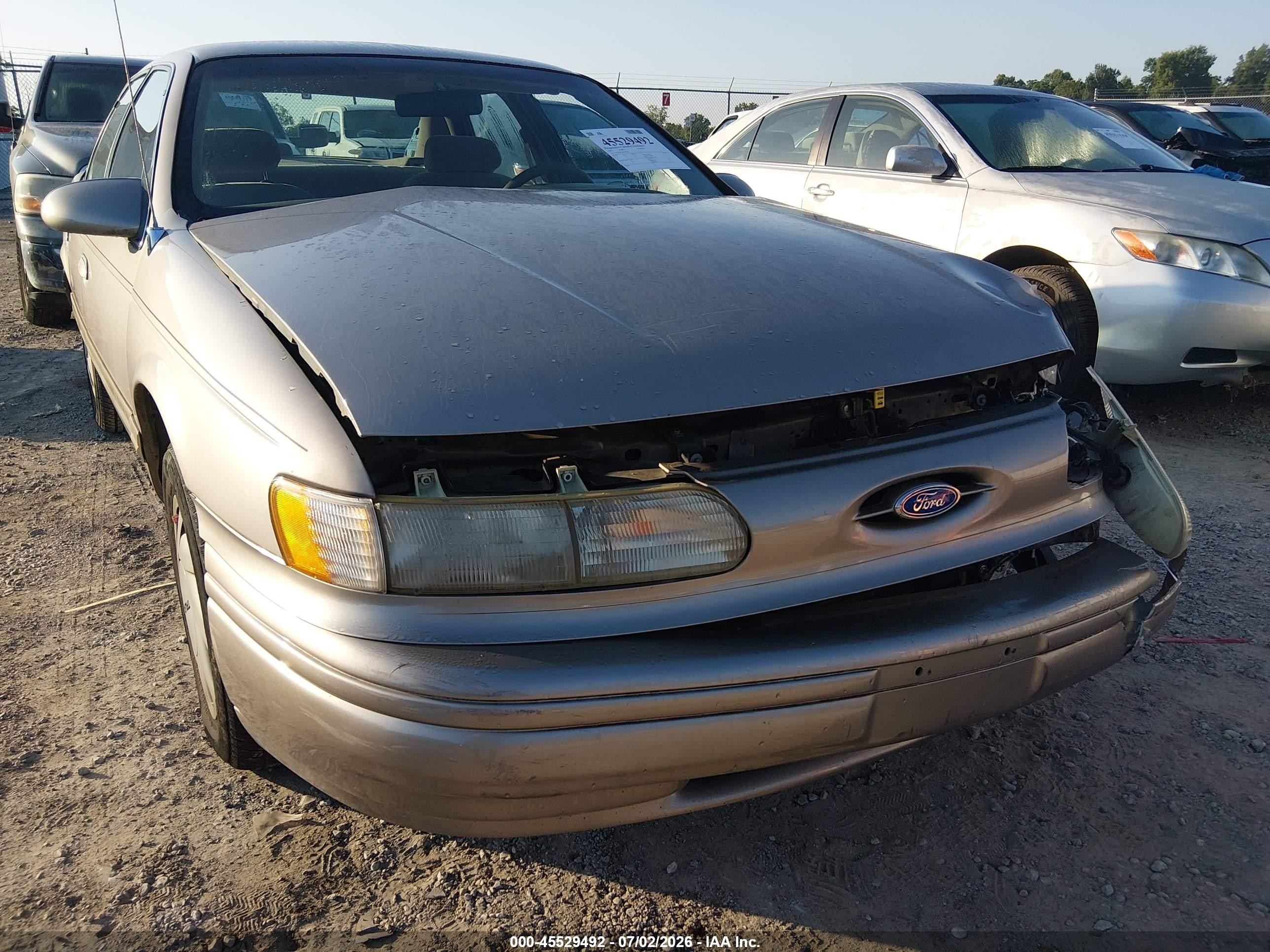 1995 Ford Taurus Gl/se Beige vin: 1FALP52U6SG287785
