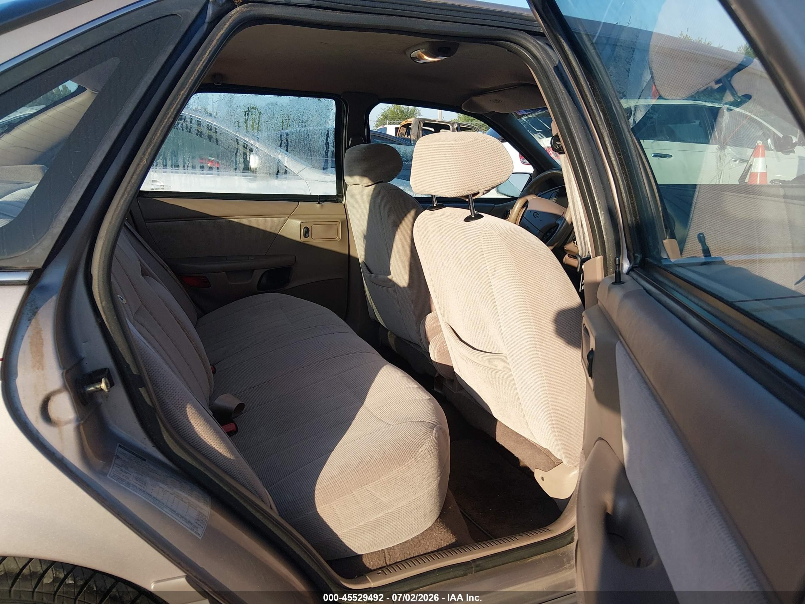 1995 Ford Taurus Gl/se Beige vin: 1FALP52U6SG287785