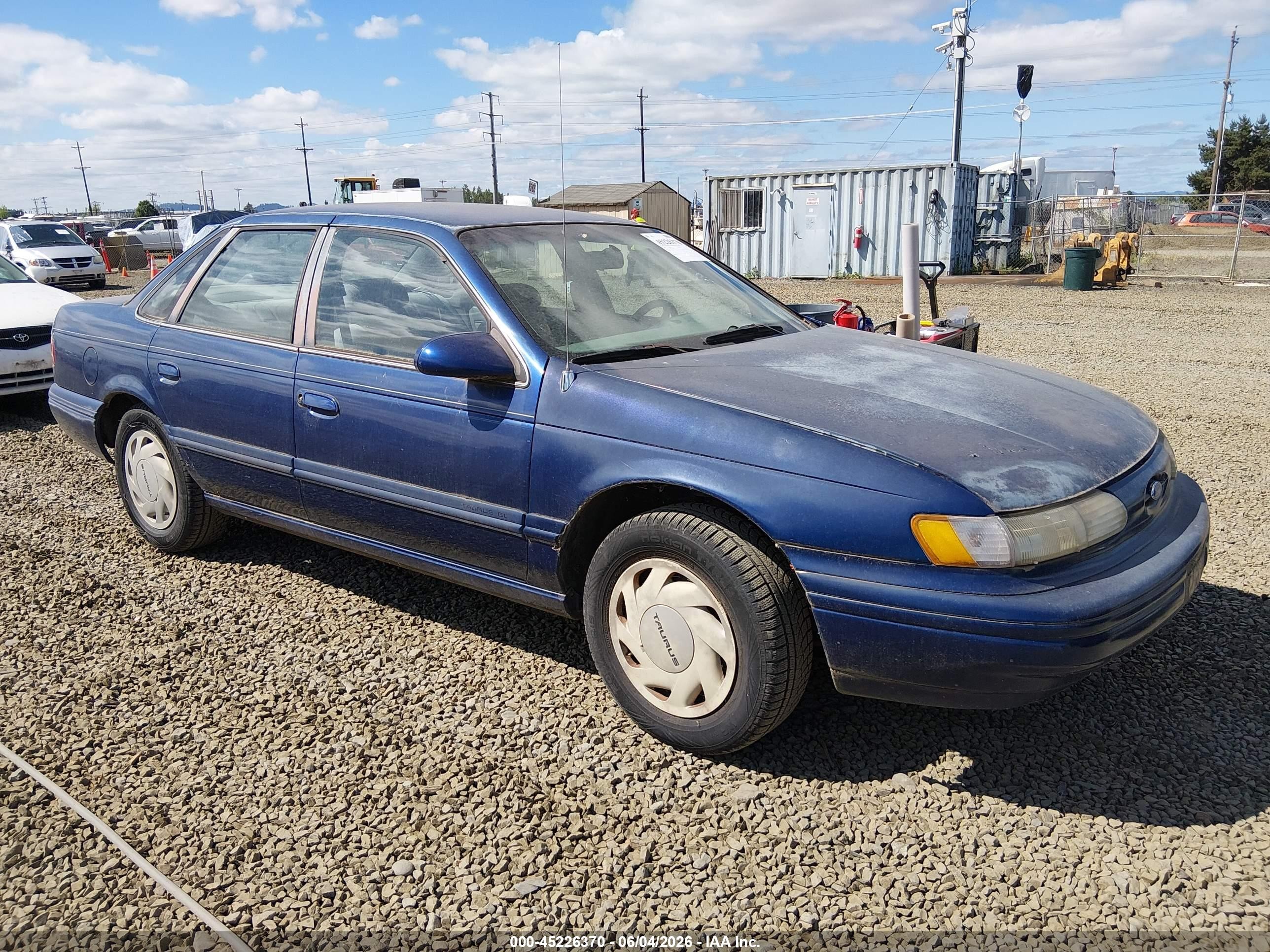 1995 Ford Taurus Gl/se Blue vin: 1FALP52U7SG177344