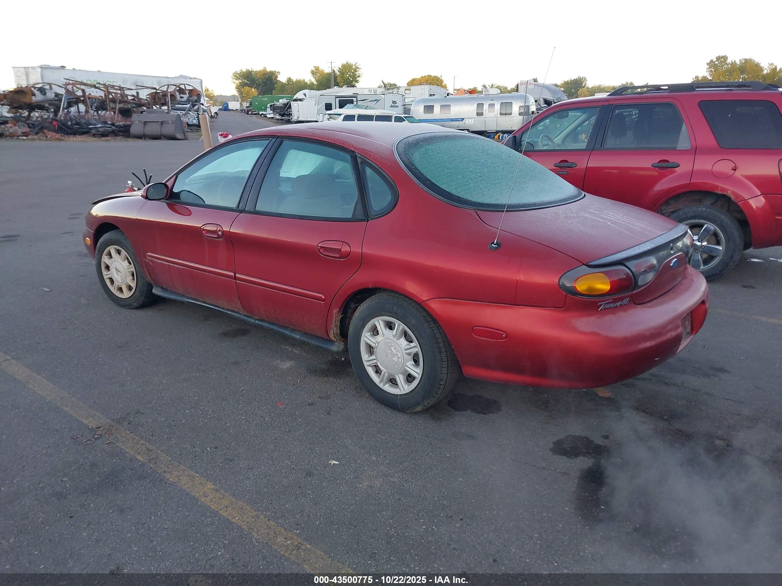 1996 Ford Taurus Gl Red vin: 1FALP52U7TG298909