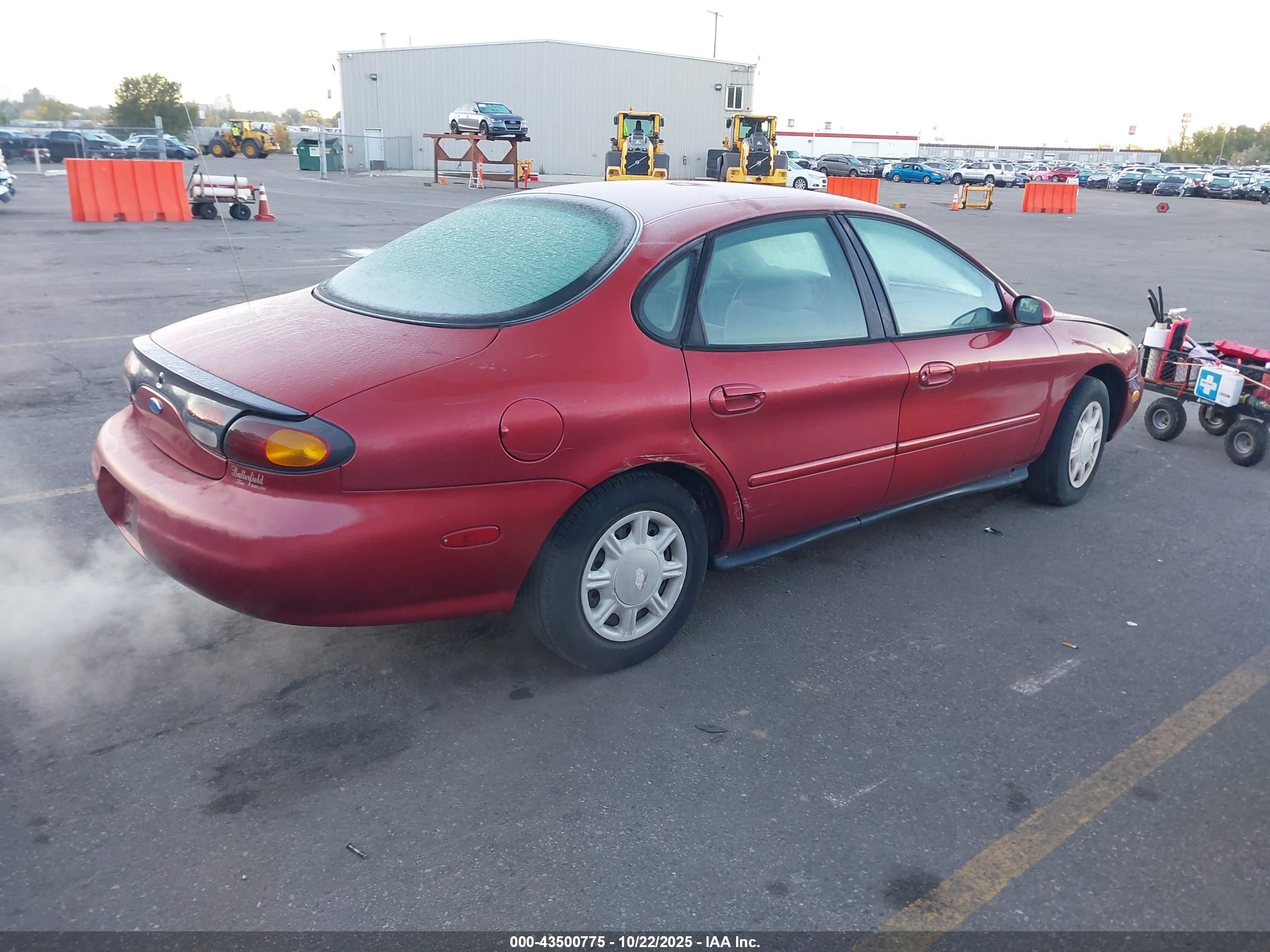 1996 Ford Taurus Gl Red vin: 1FALP52U7TG298909