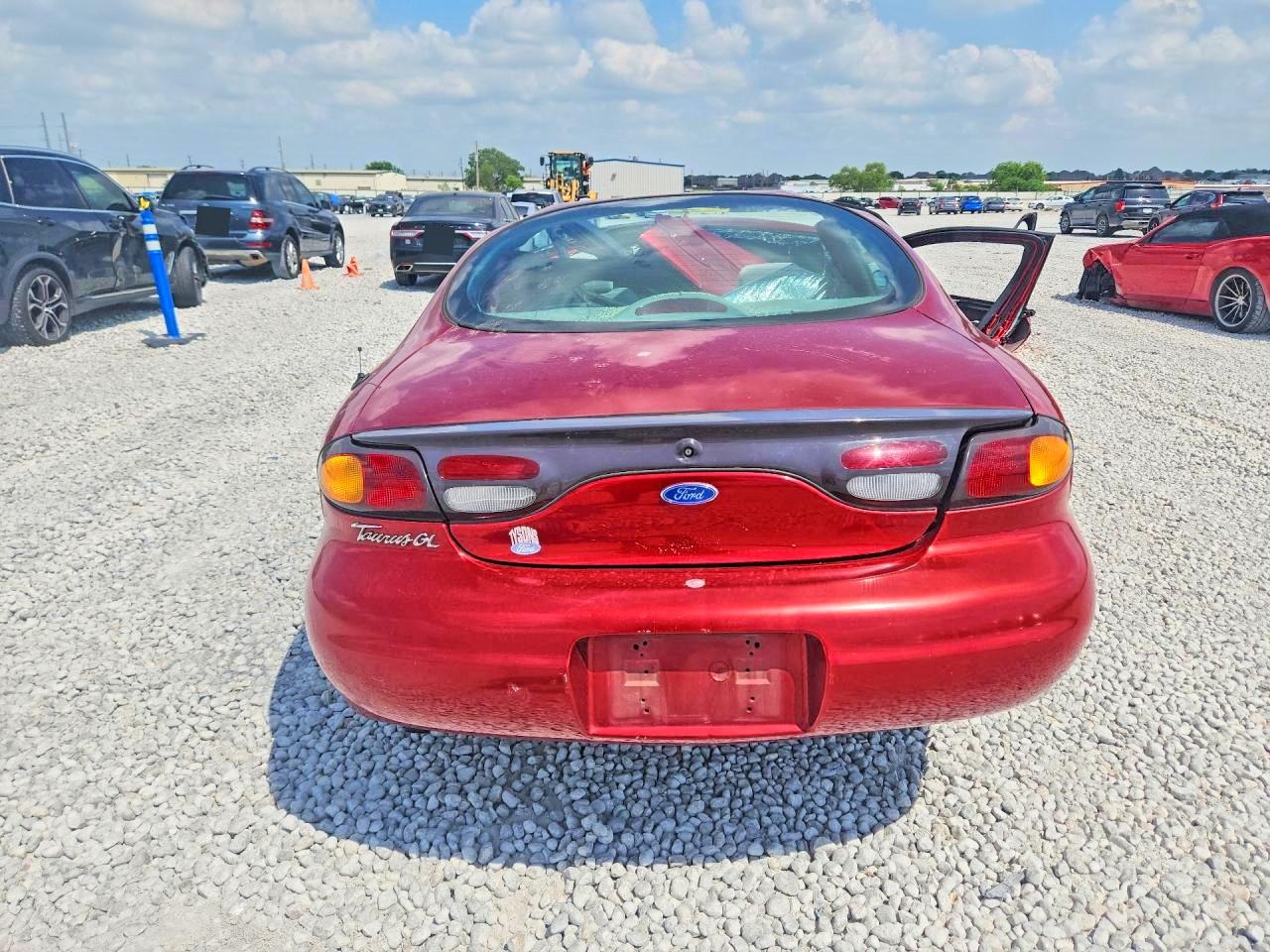 1997 Ford Taurus Gl Red vin: 1FALP52U7VA129396