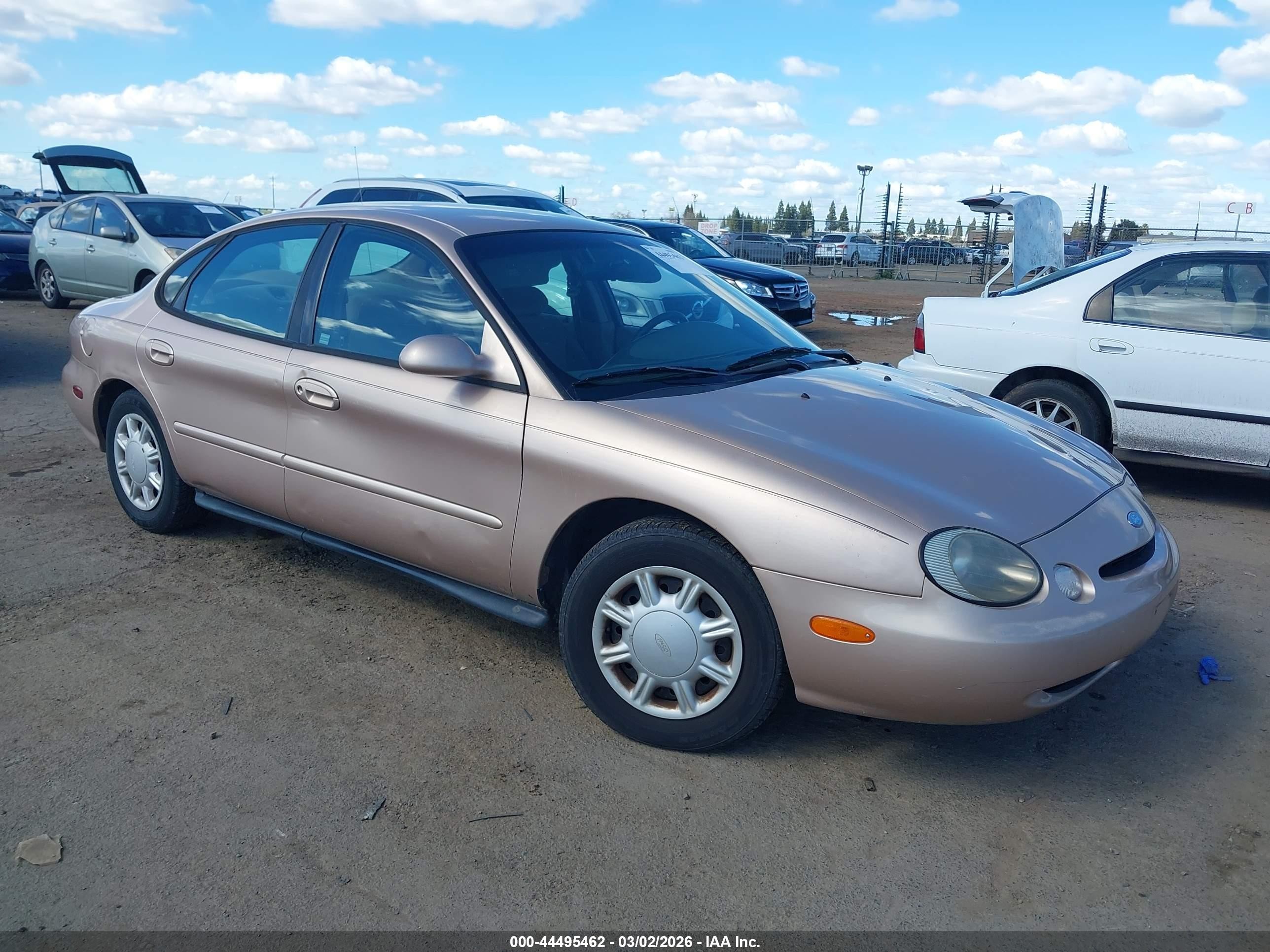 1997 Ford Taurus Gl Gold vin: 1FALP52U7VG116418