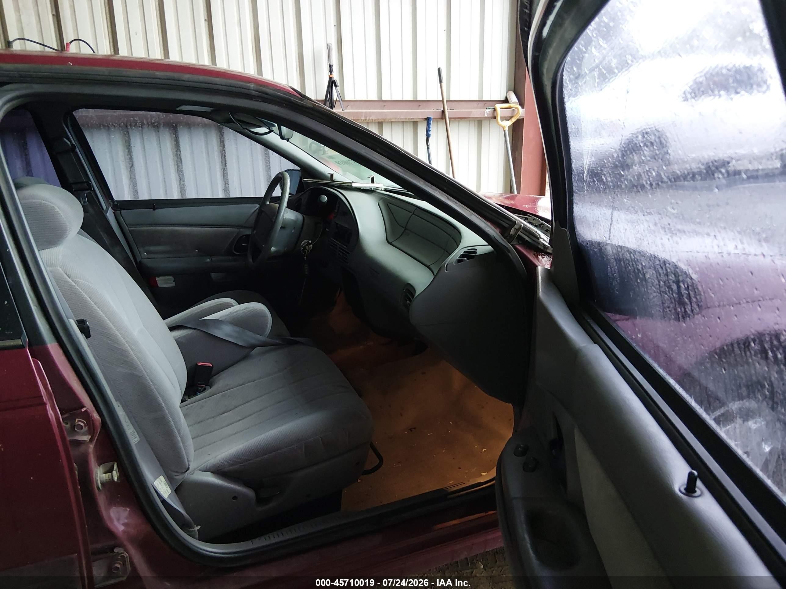 1993 Ford Taurus Gl Red vin: 1FALP52UXPA311550