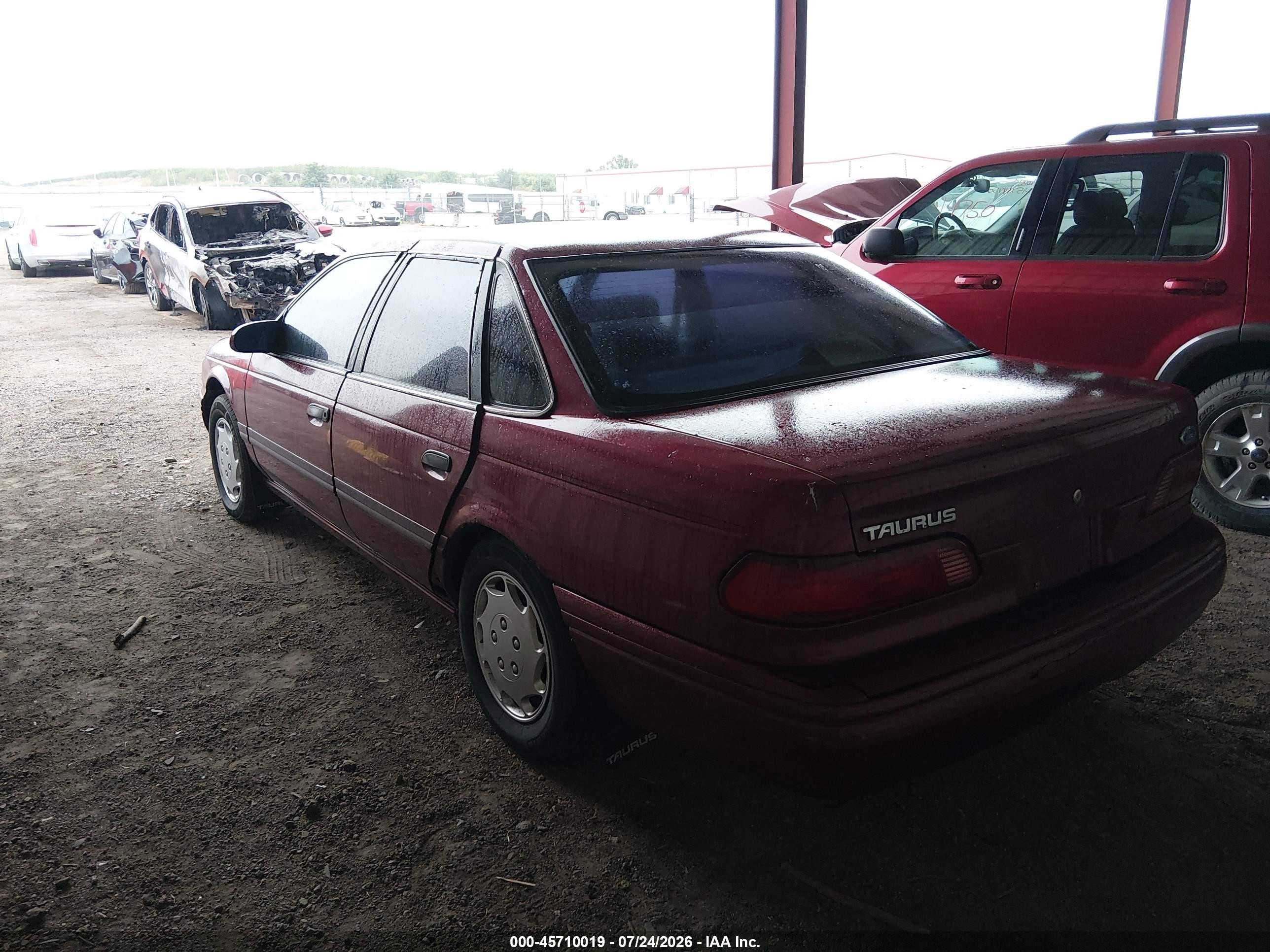 1993 Ford Taurus Gl Red vin: 1FALP52UXPA311550