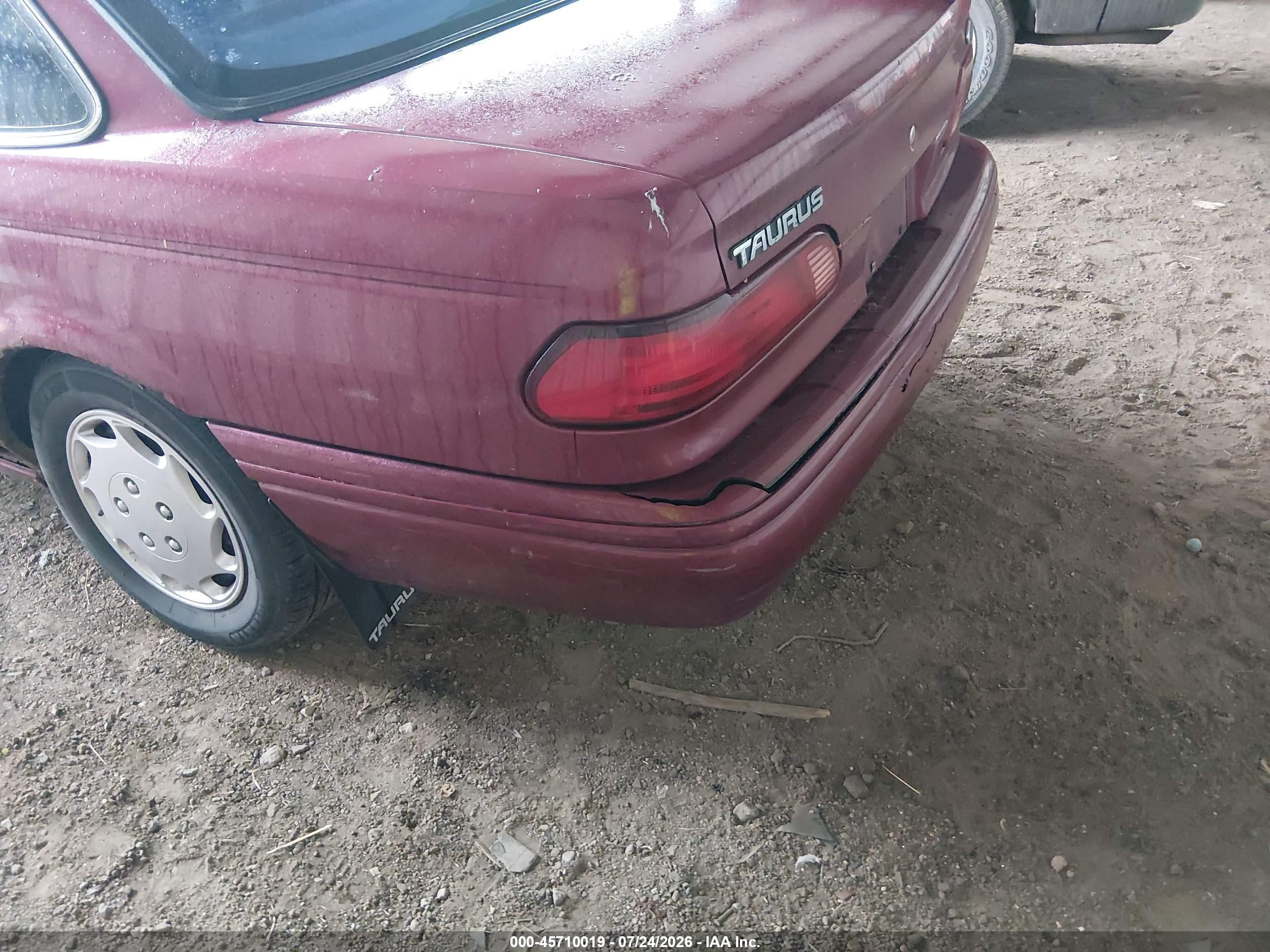 1993 Ford Taurus Gl Red vin: 1FALP52UXPA311550