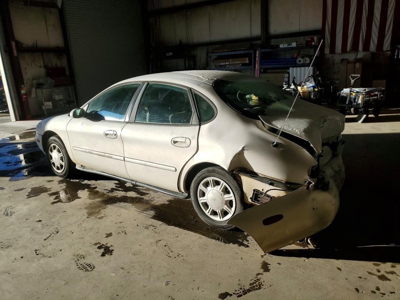 1996 Ford Taurus Gl White vin: 1FALP52UXTA241820