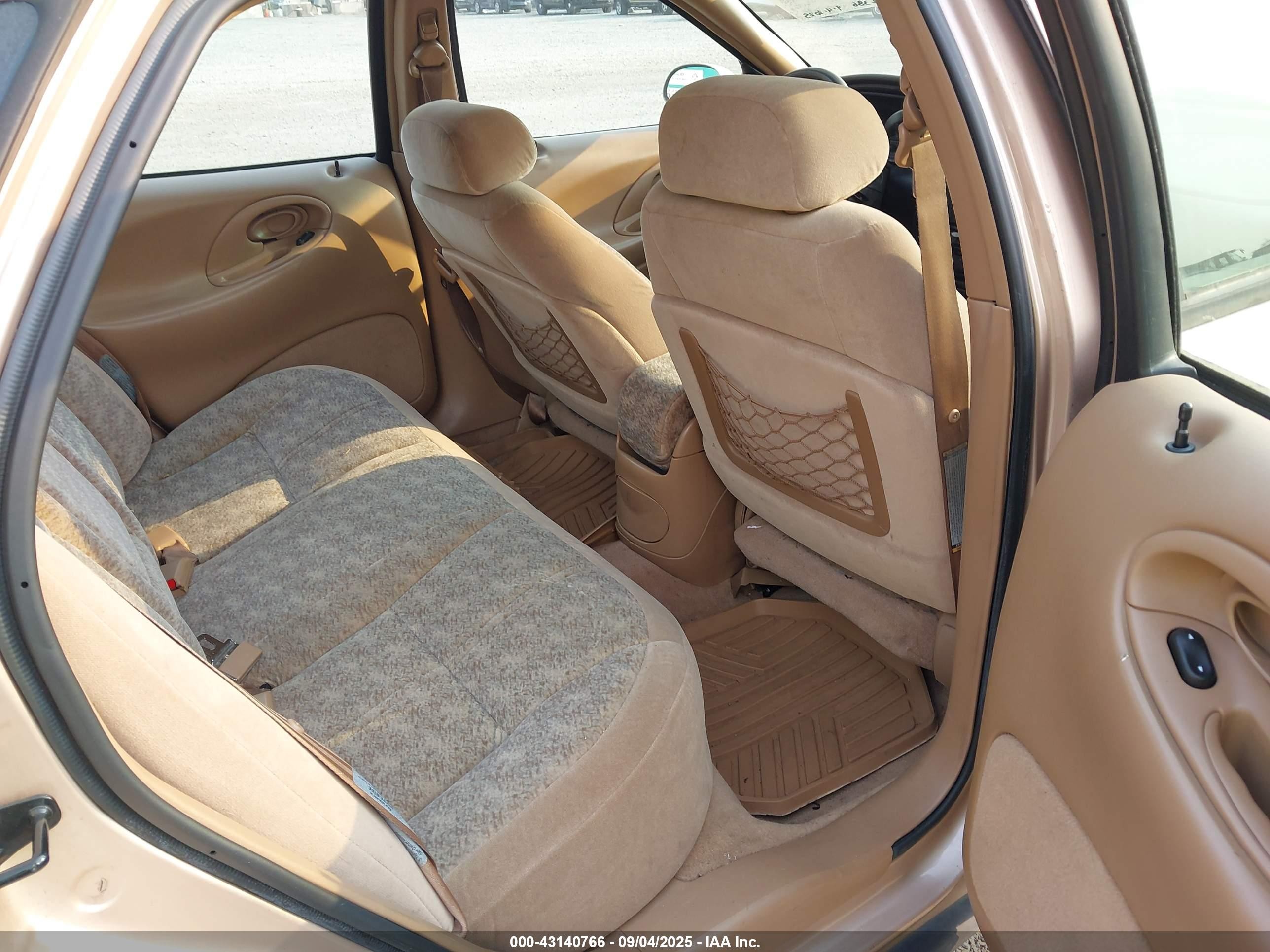 1996 Ford Taurus Gl Tan vin: 1FALP52UXTG106219