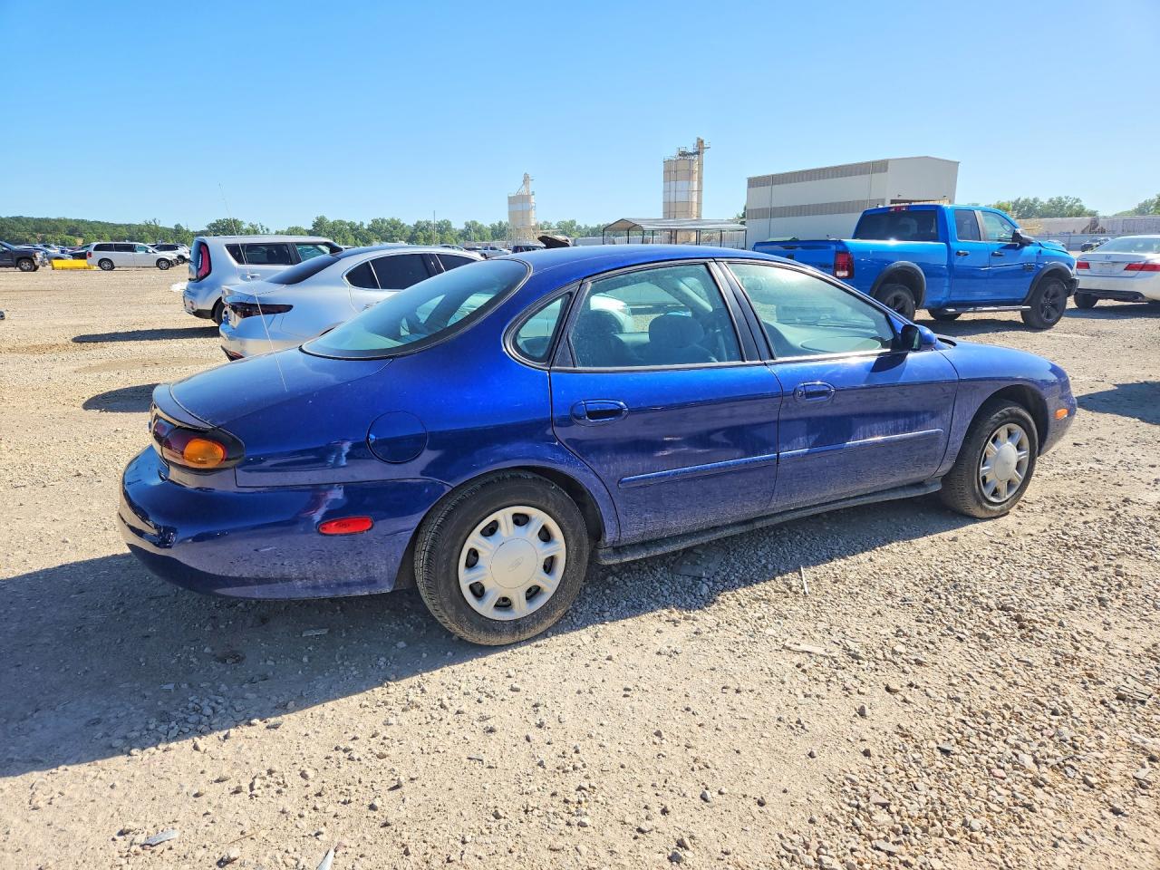 1996 Ford Taurus Gl Blue vin: 1FALP52UXTG161477