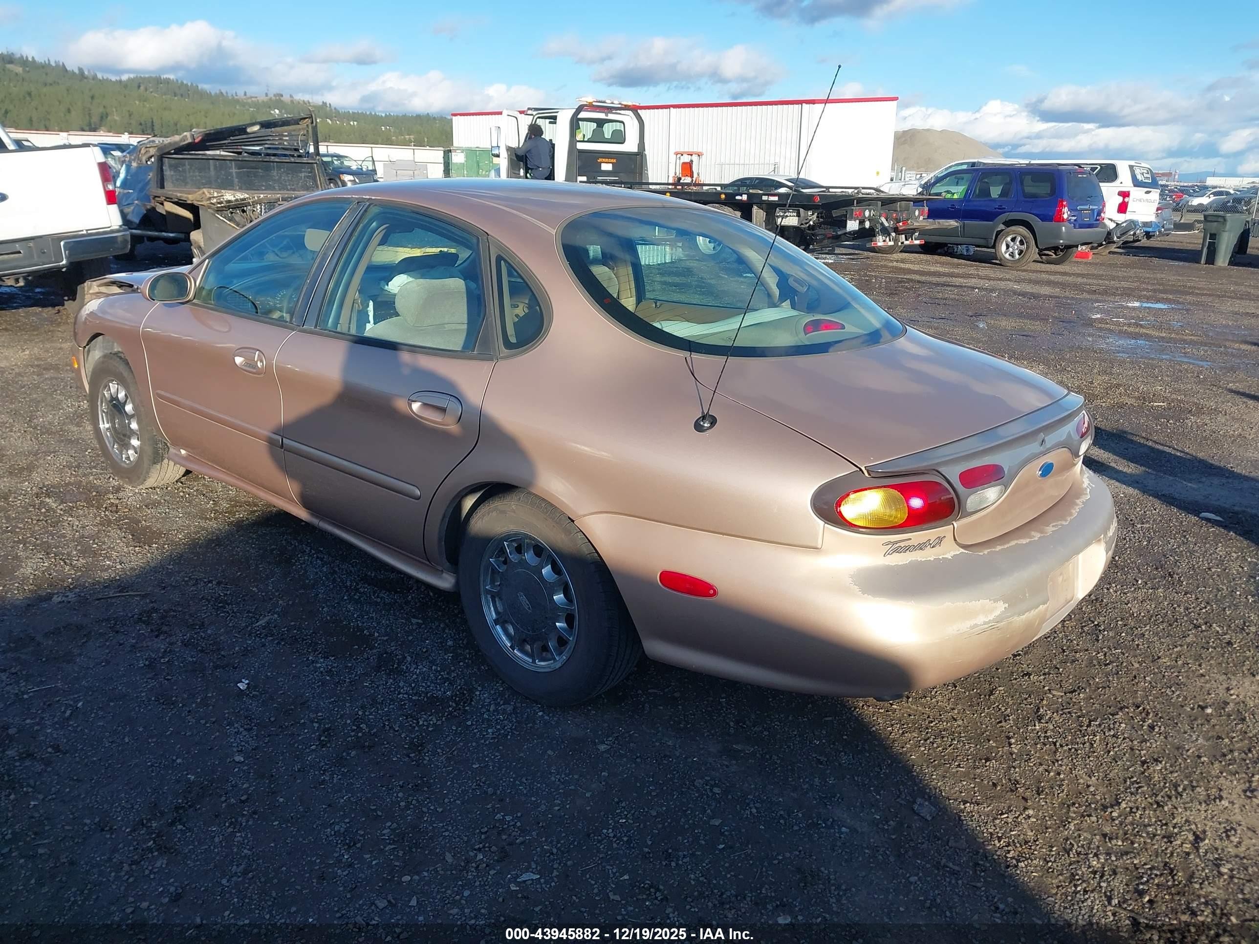 1996 Ford Taurus Lx Gold vin: 1FALP53S4TG196402