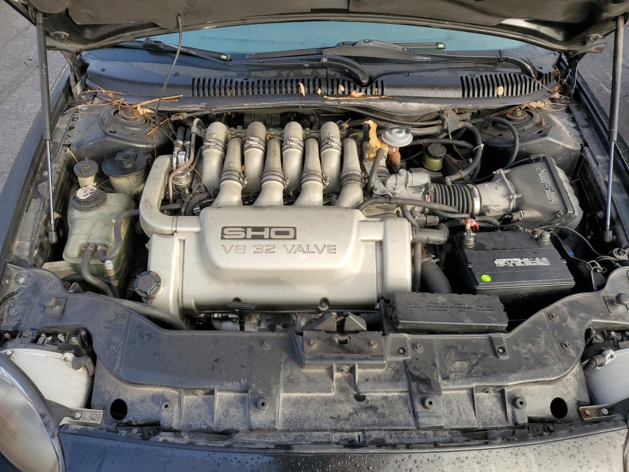 1996 Ford Taurus Sho Black vin: 1FALP54N1TA266546