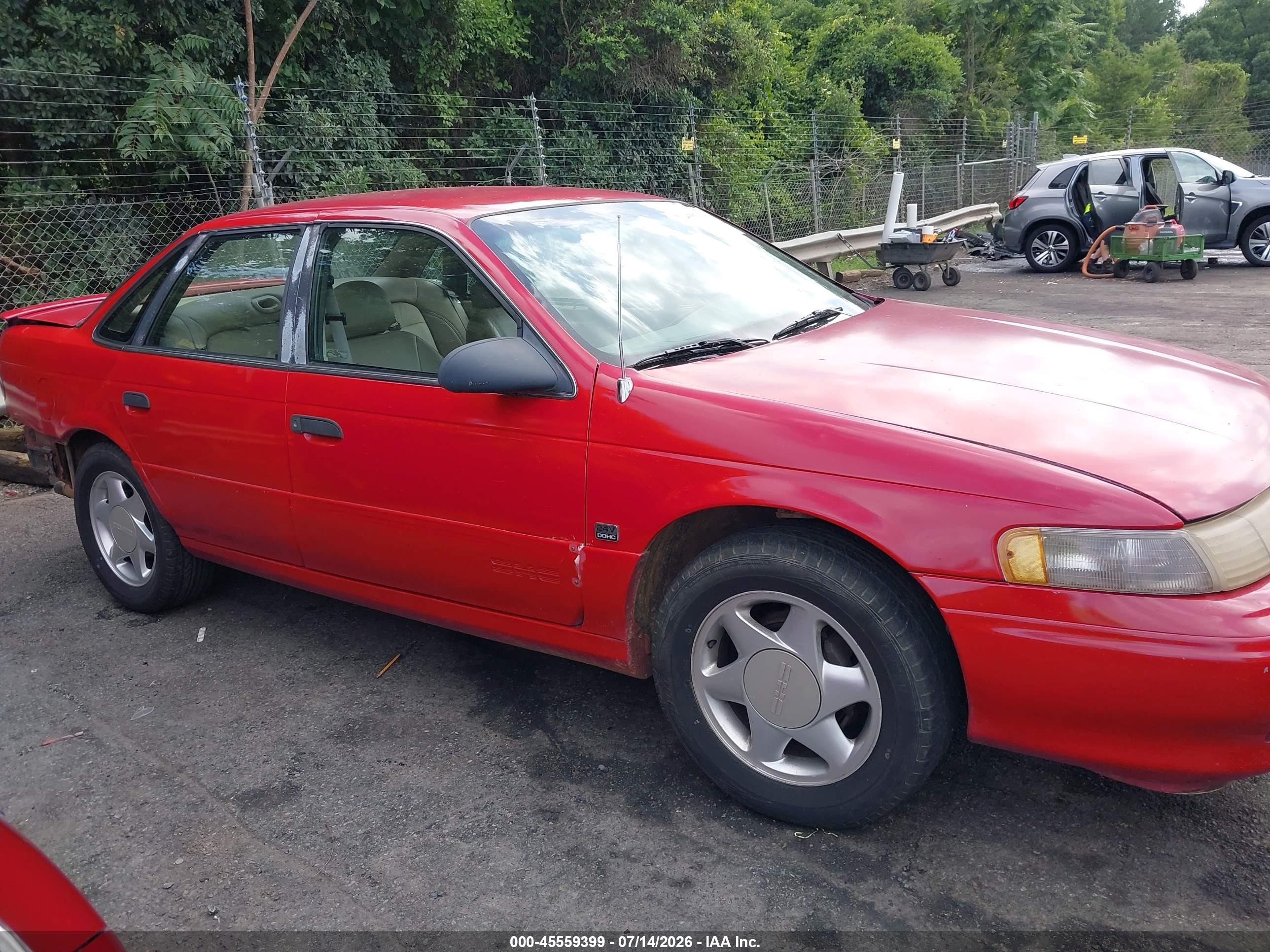 1993 Ford Taurus Sho Red vin: 1FALP54P0PA317638