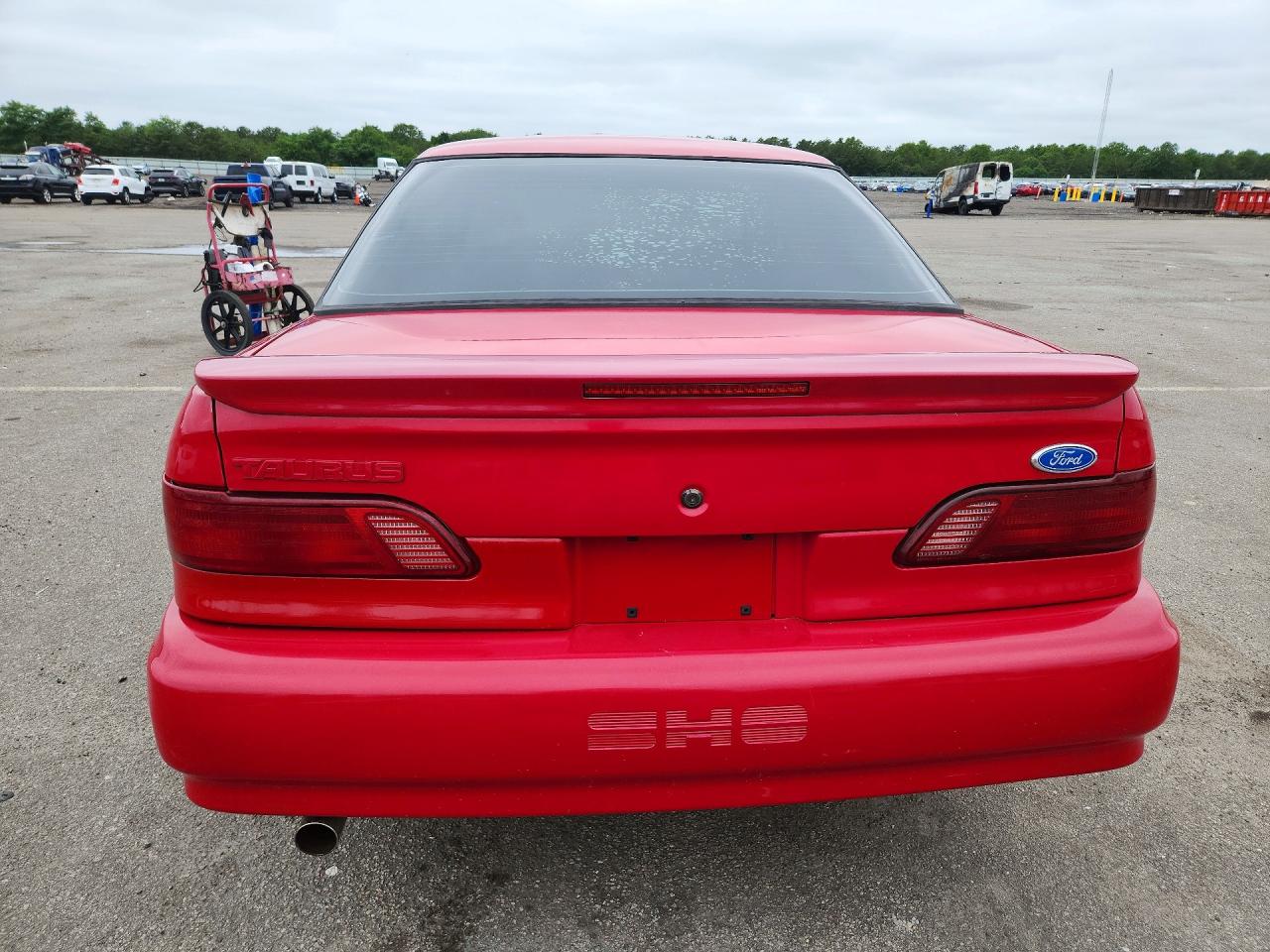 1995 Ford Taurus Sho Red vin: 1FALP54P6SA133376
