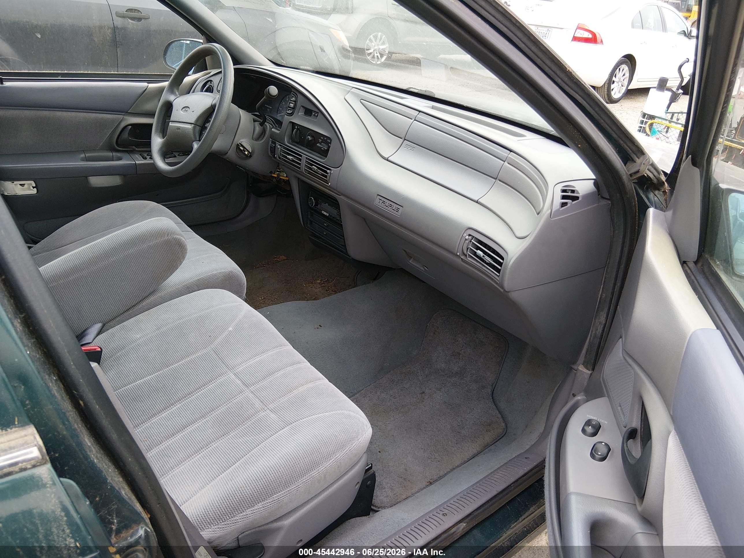 1994 Ford Taurus Gl Green vin: 1FALP5742RG112033