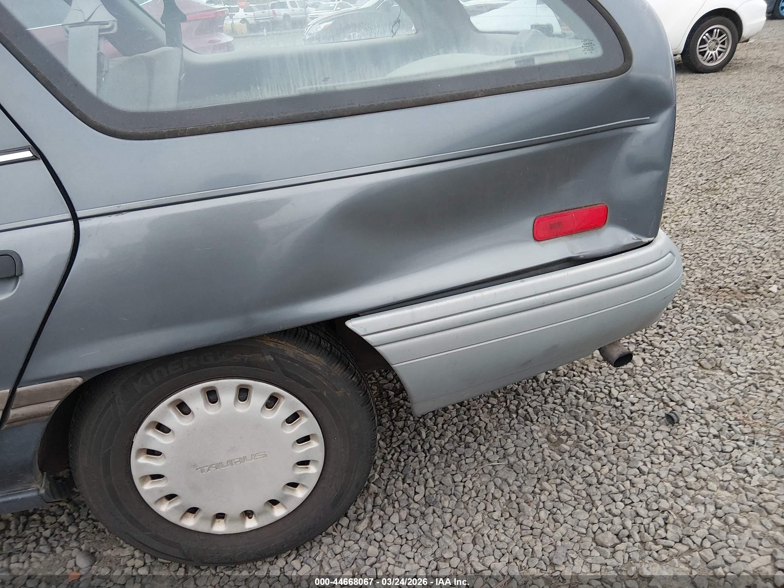 1992 Ford Taurus Gl Blue vin: 1FALP57U0NG175223
