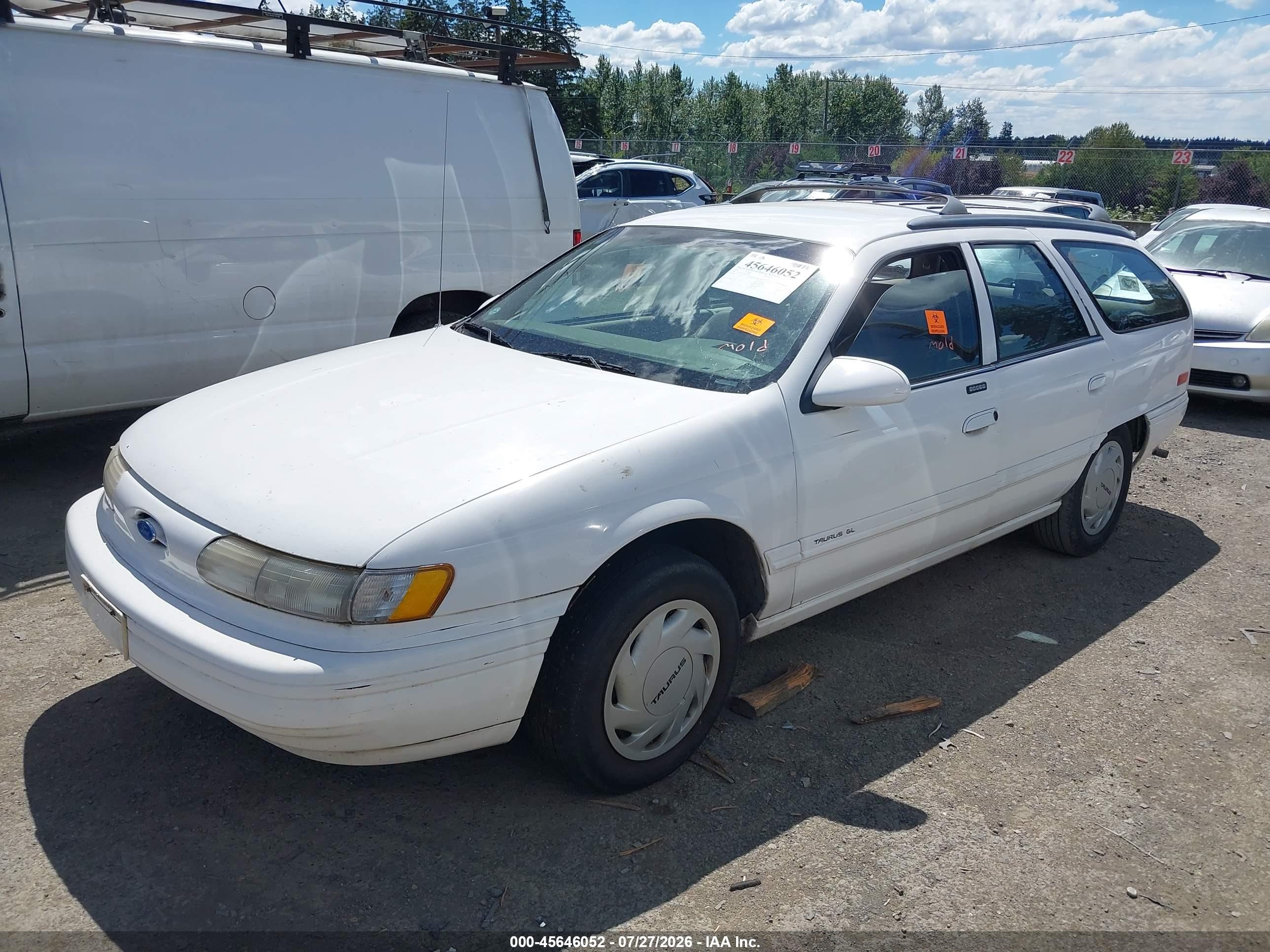1995 Ford Taurus Gl White vin: 1FALP57U3SG129820