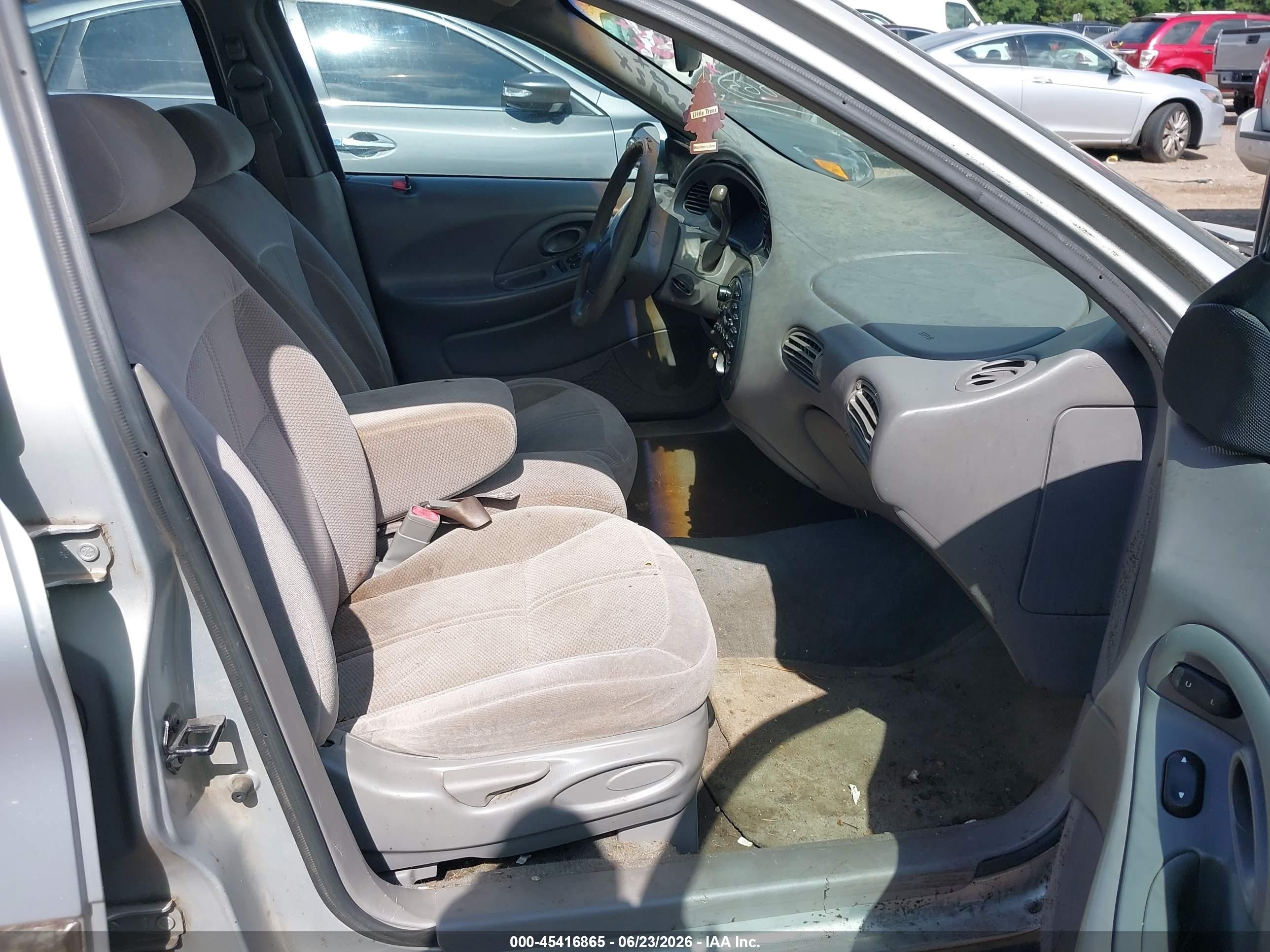 1997 Ford Taurus Gl Серебряный vin: 1FALP57U4VG295638