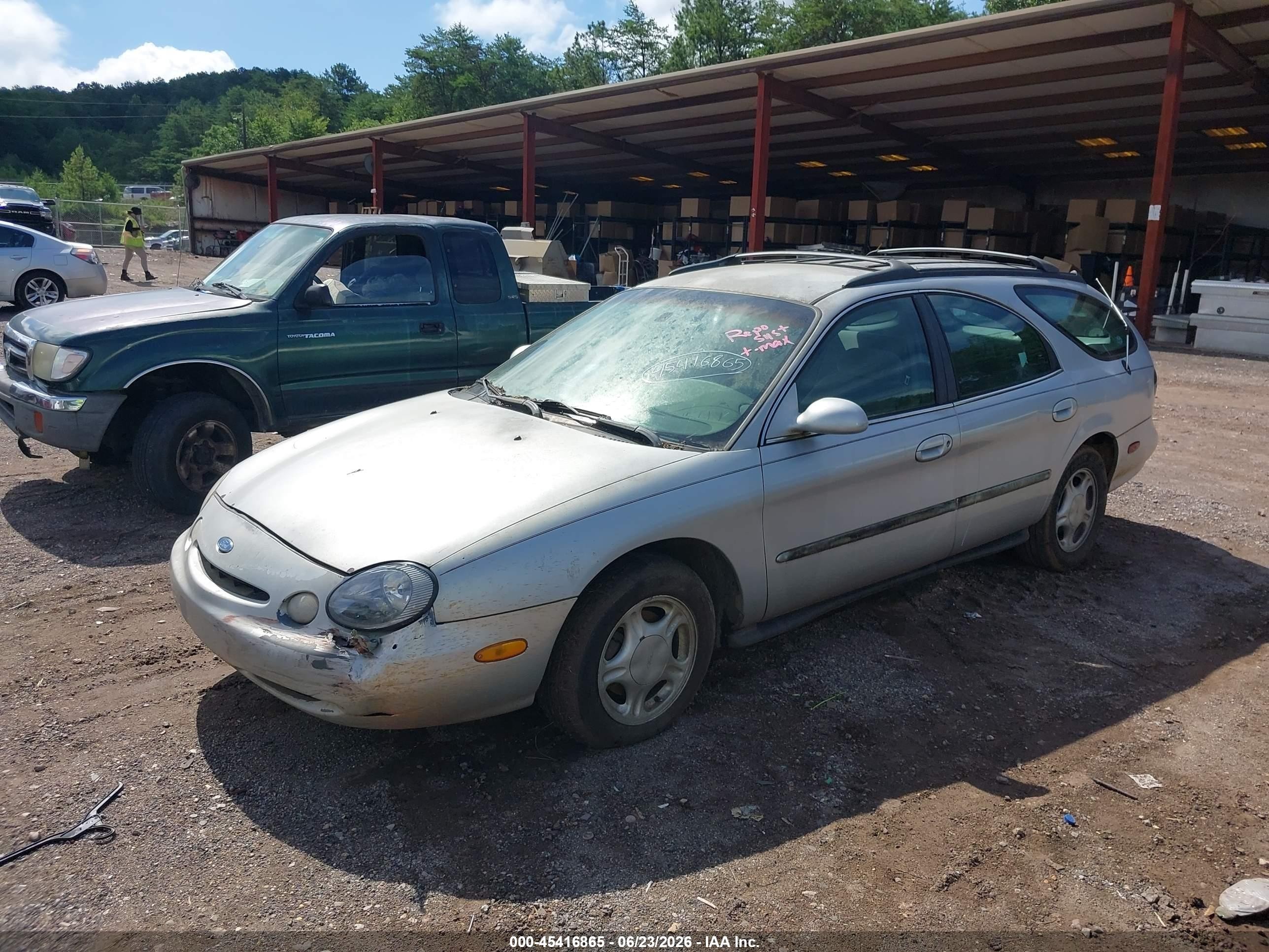 1997 Ford Taurus Gl Серебряный vin: 1FALP57U4VG295638