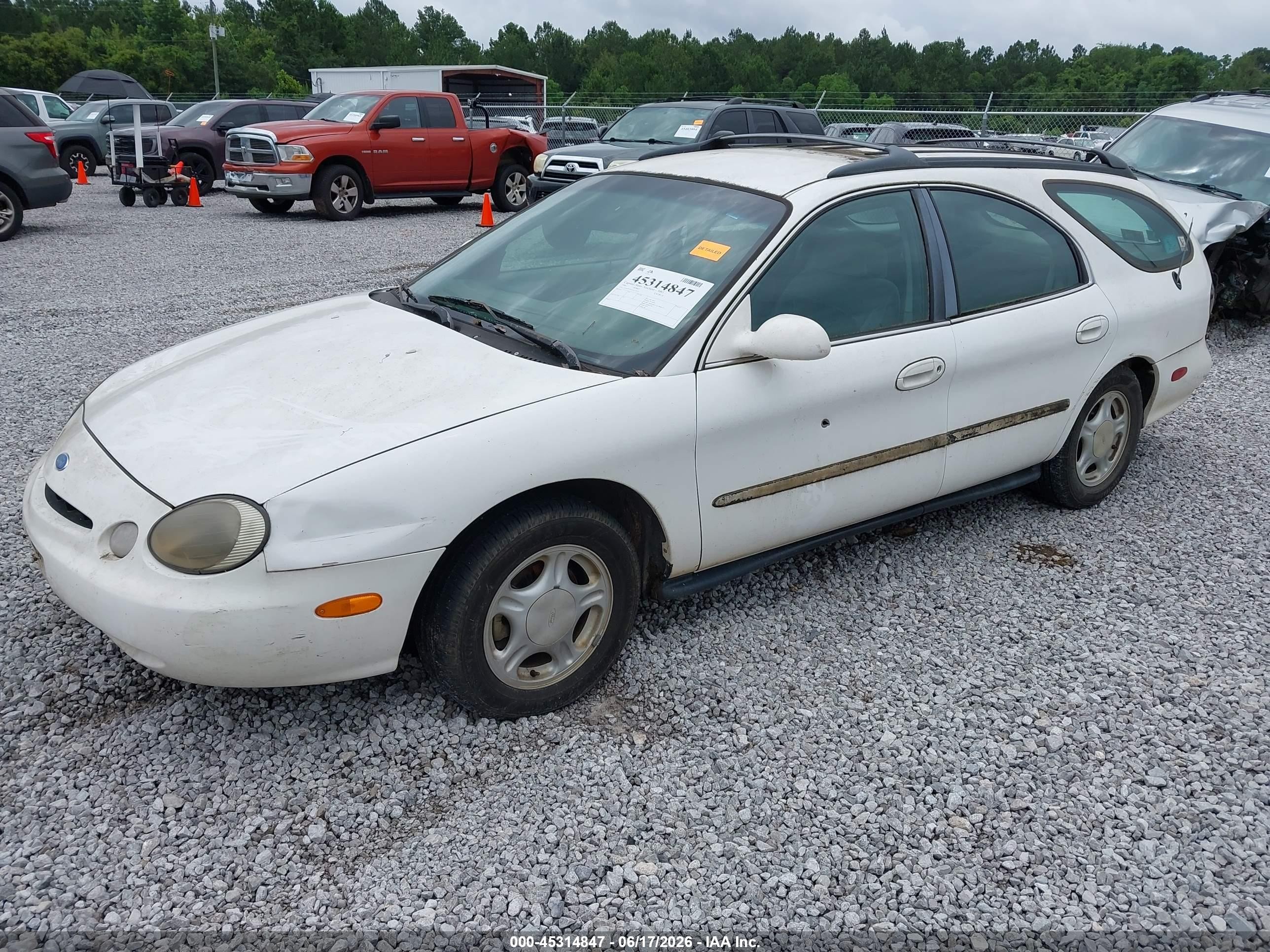 1996 Ford Taurus Gl White vin: 1FALP57U5TA173323