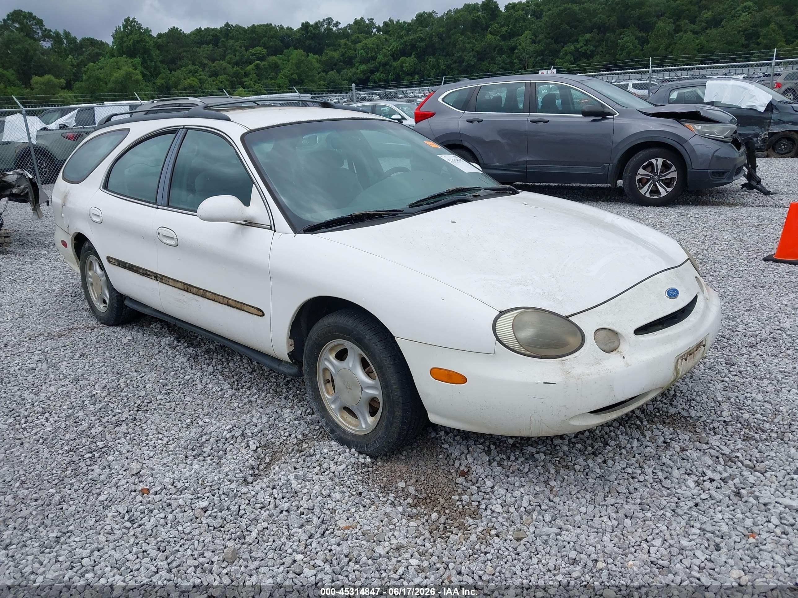 1996 Ford Taurus Gl White vin: 1FALP57U5TA173323