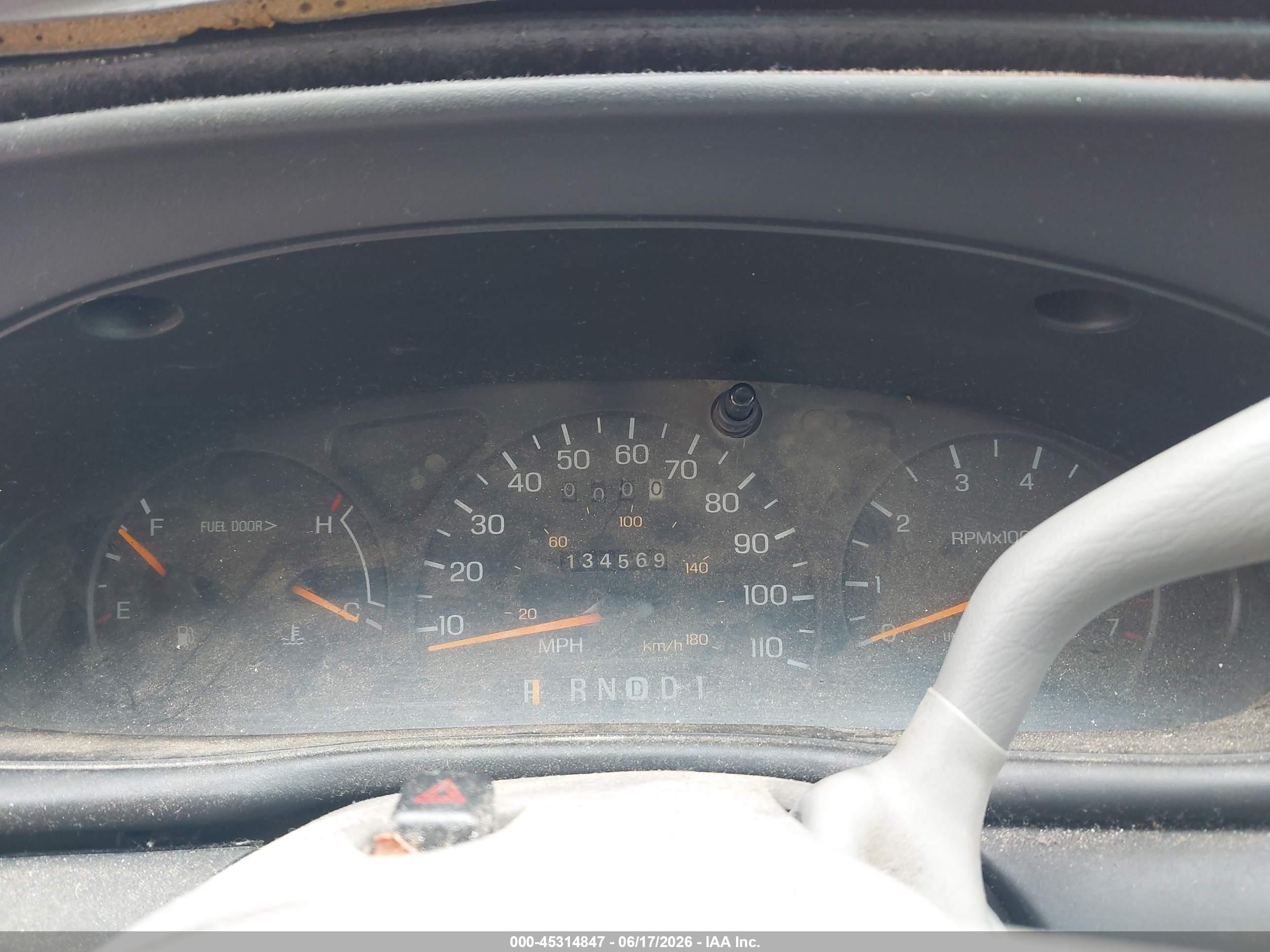 1996 Ford Taurus Gl White vin: 1FALP57U5TA173323