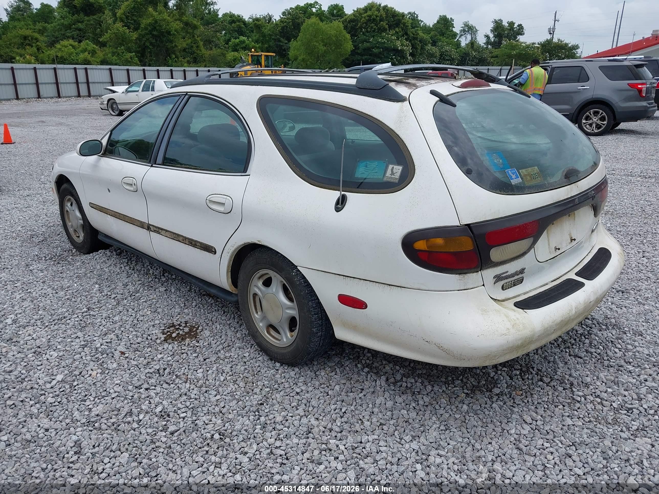 1996 Ford Taurus Gl White vin: 1FALP57U5TA173323
