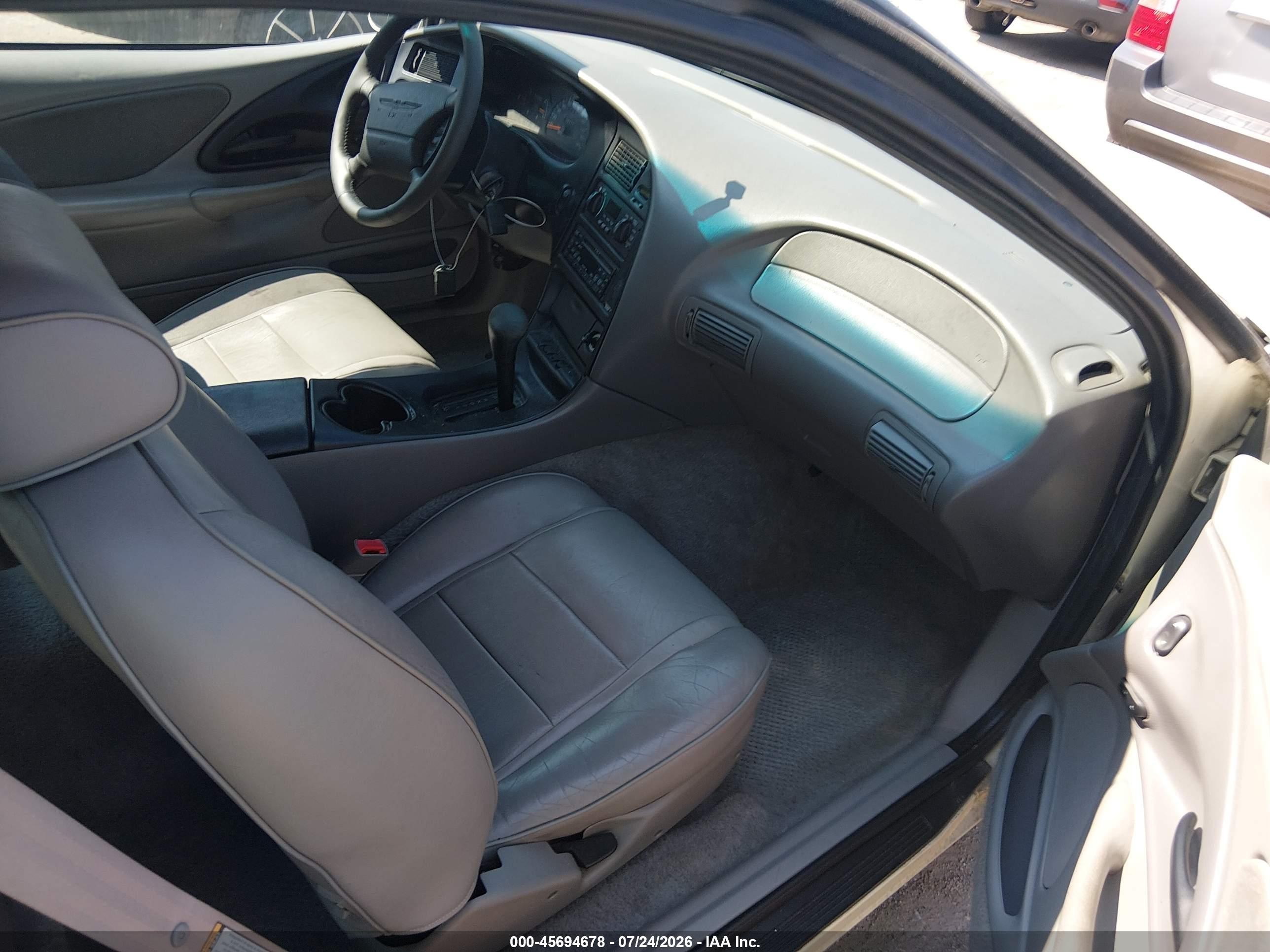 1997 Ford Thunderbird Lx Белый vin: 1FALP62W0VH102488
