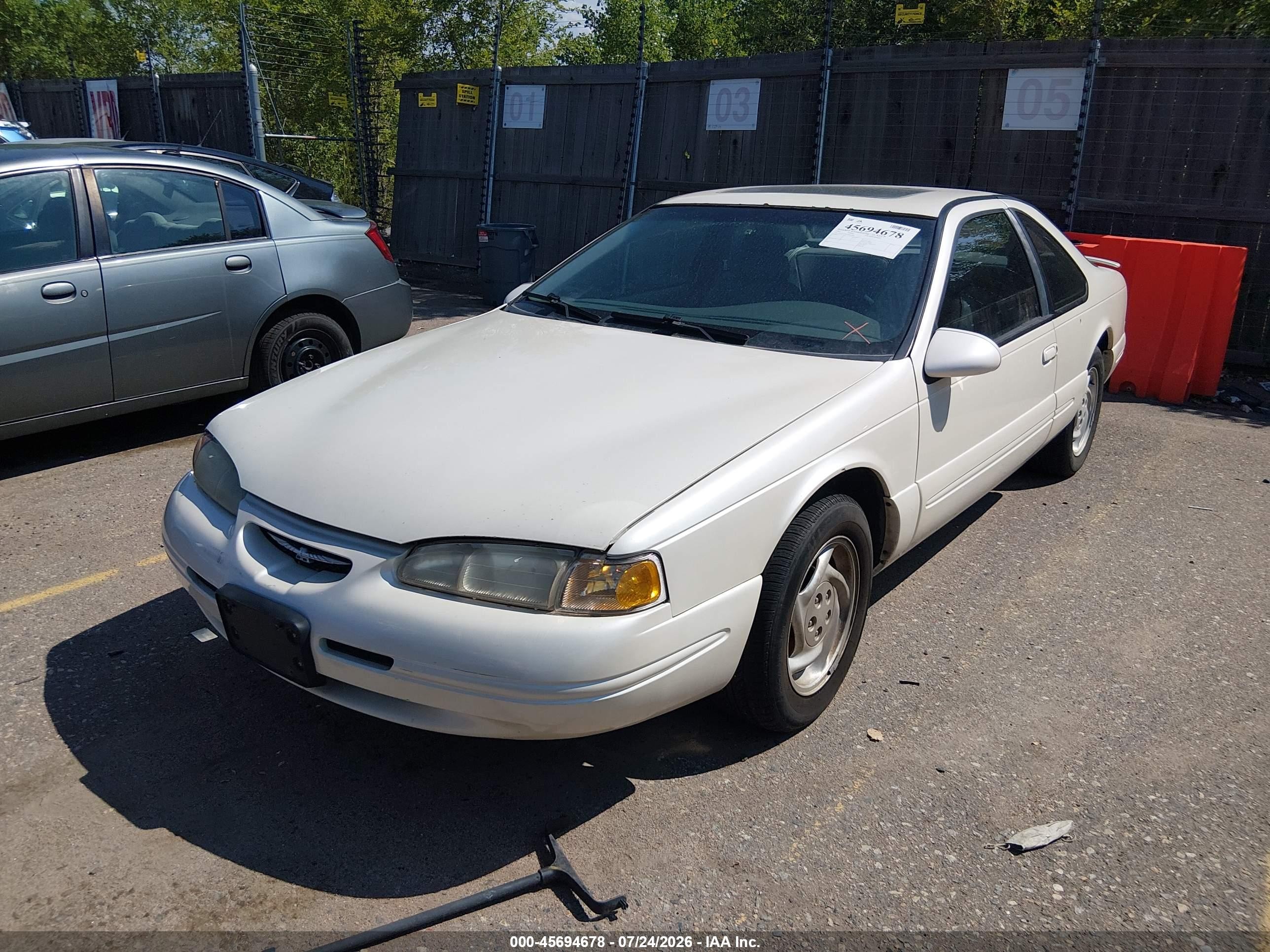 1997 Ford Thunderbird Lx Белый vin: 1FALP62W0VH102488