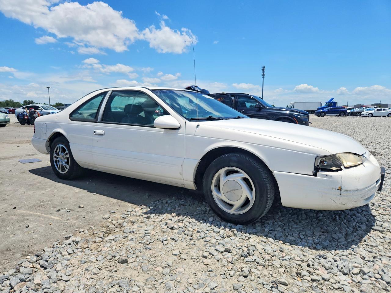 1996 Ford Thunderbird Lx White vin: 1FALP62W4TH154400