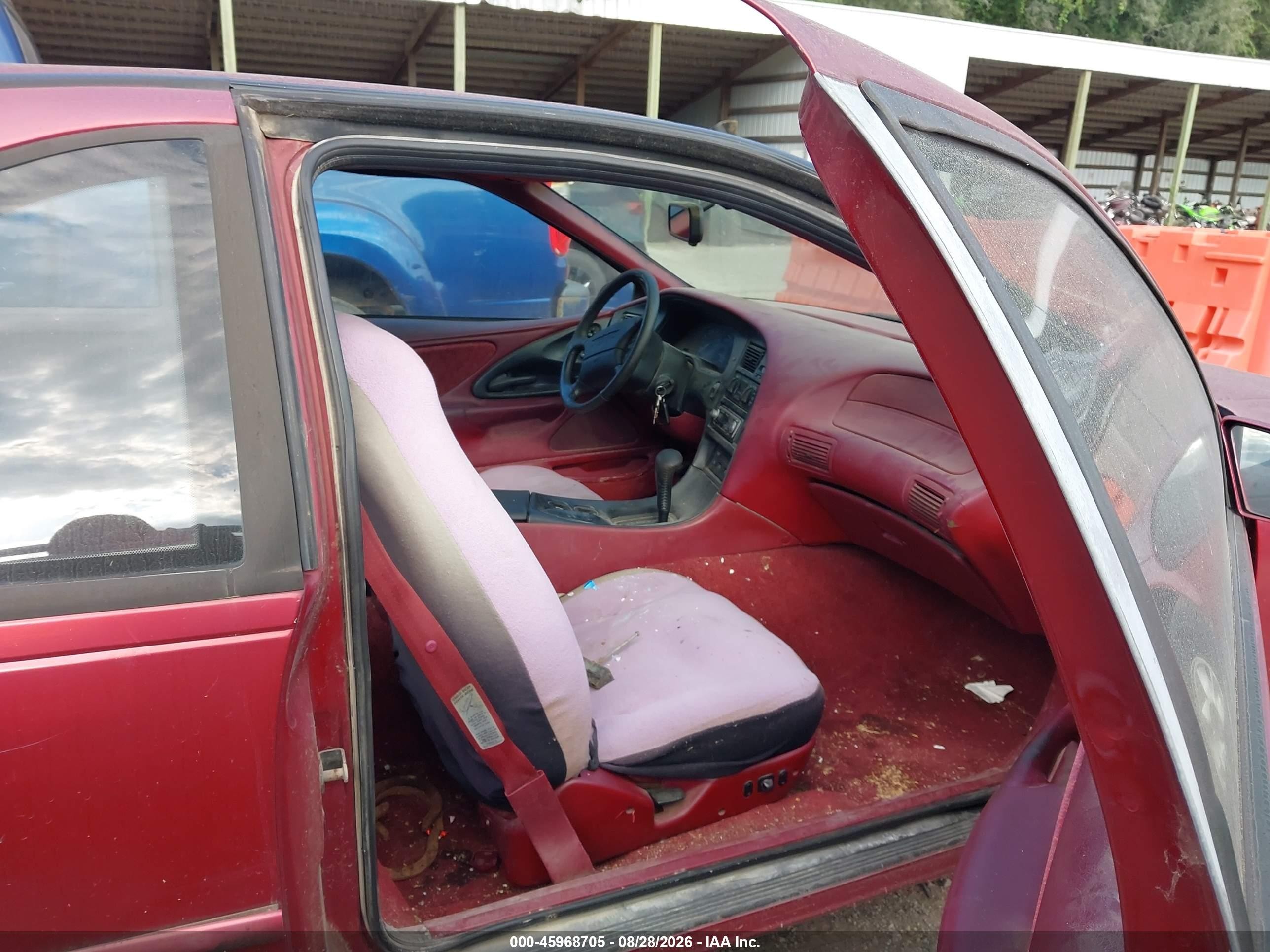 1994 Ford Thunderbird Lx Red vin: 1FALP62W7RH107810