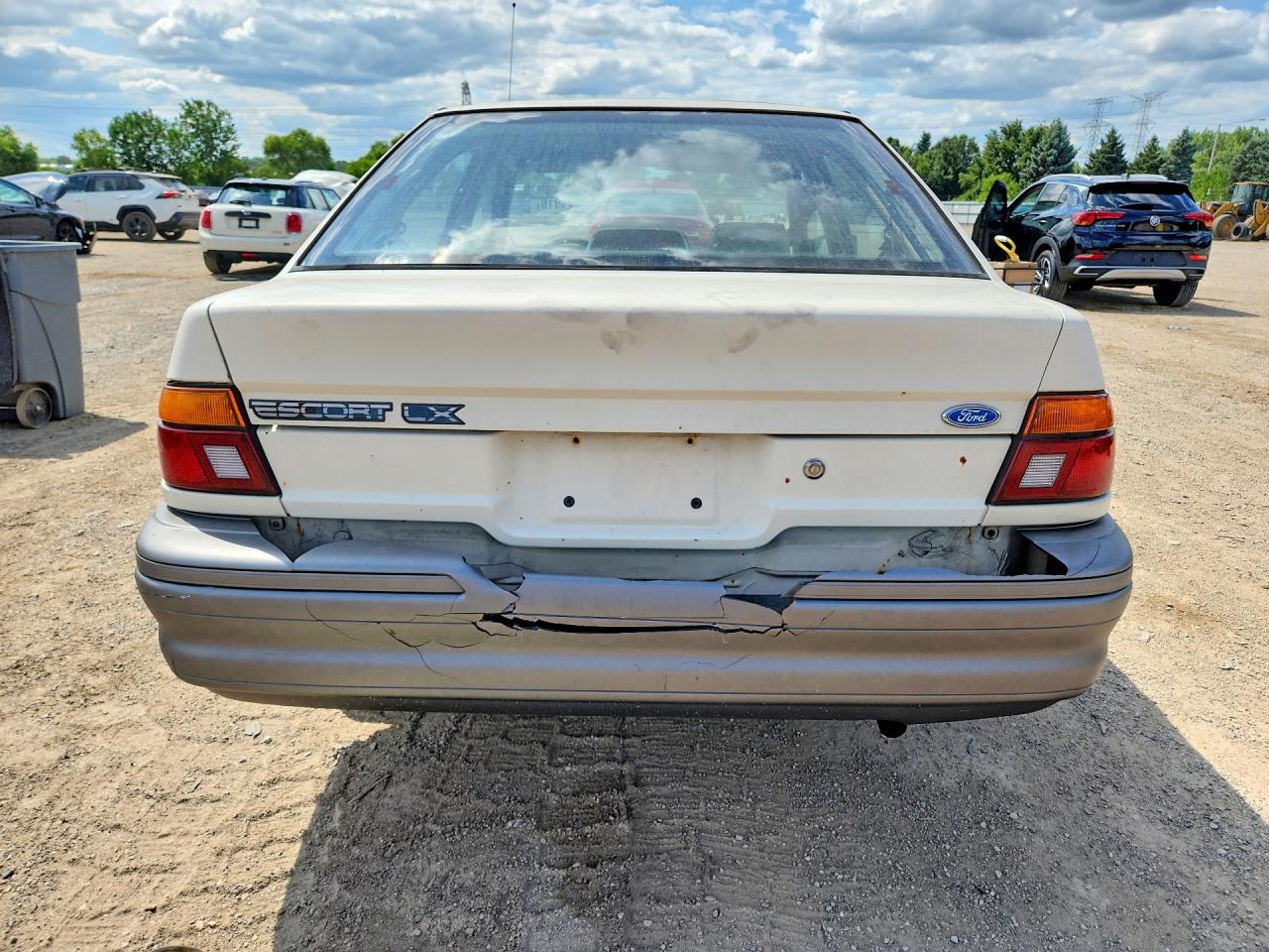 1991 Ford Escort Lx Cream vin: 1FAPP14J4MW322863