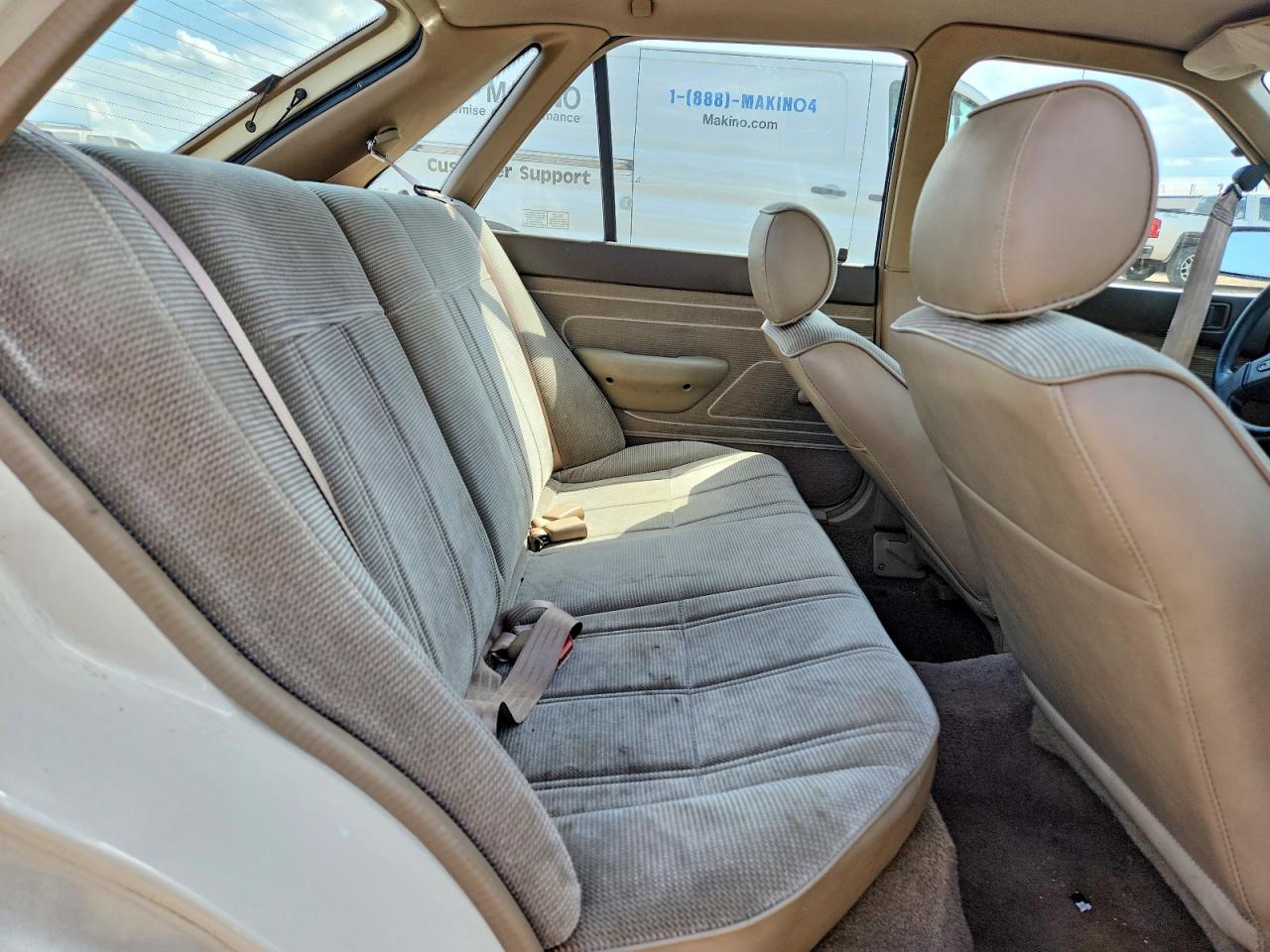 1991 Ford Escort Lx Cream vin: 1FAPP14J4MW322863