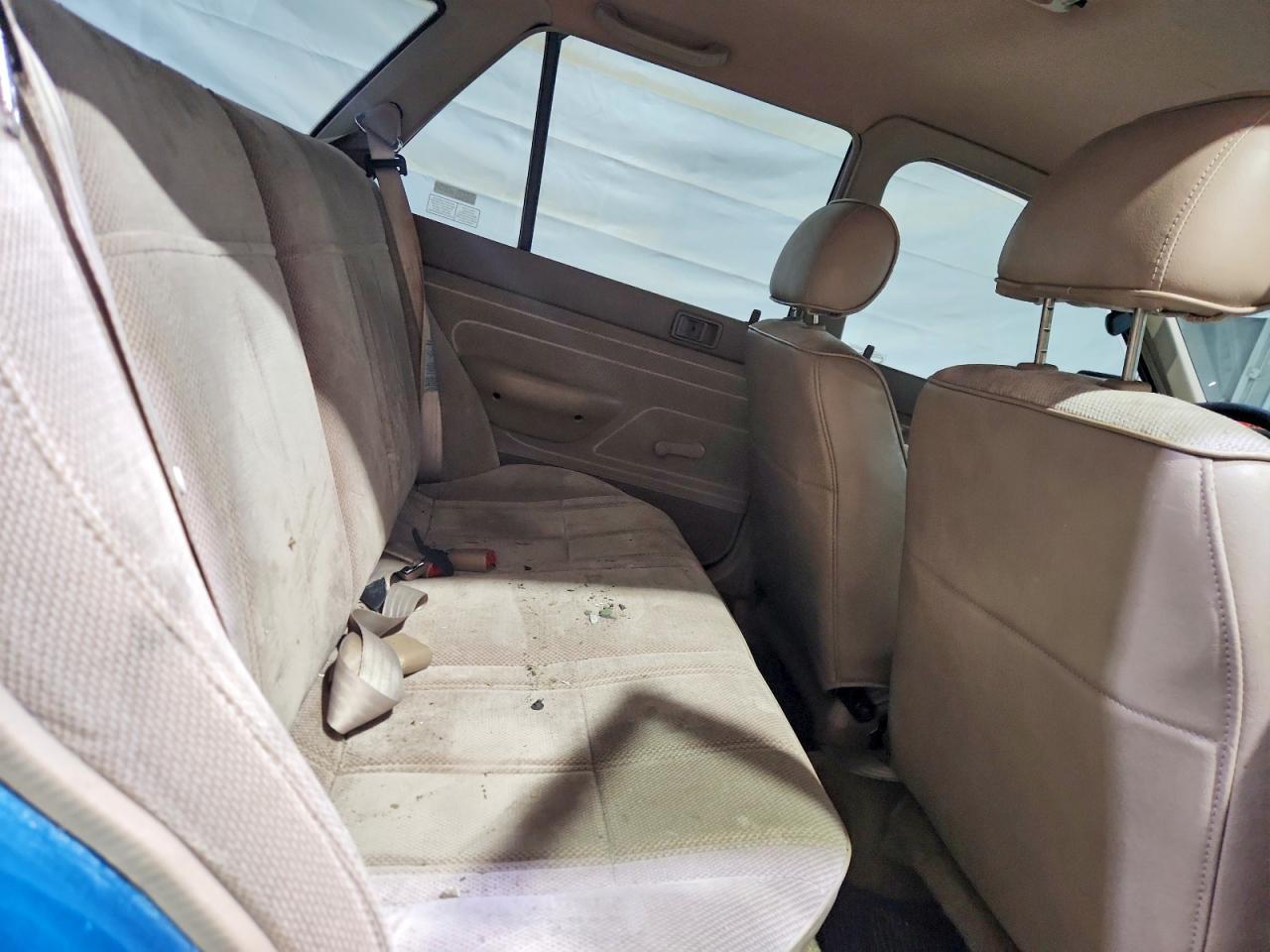 1993 Ford Escort Lx Зеленый vin: 1FAPP15J5PW324351