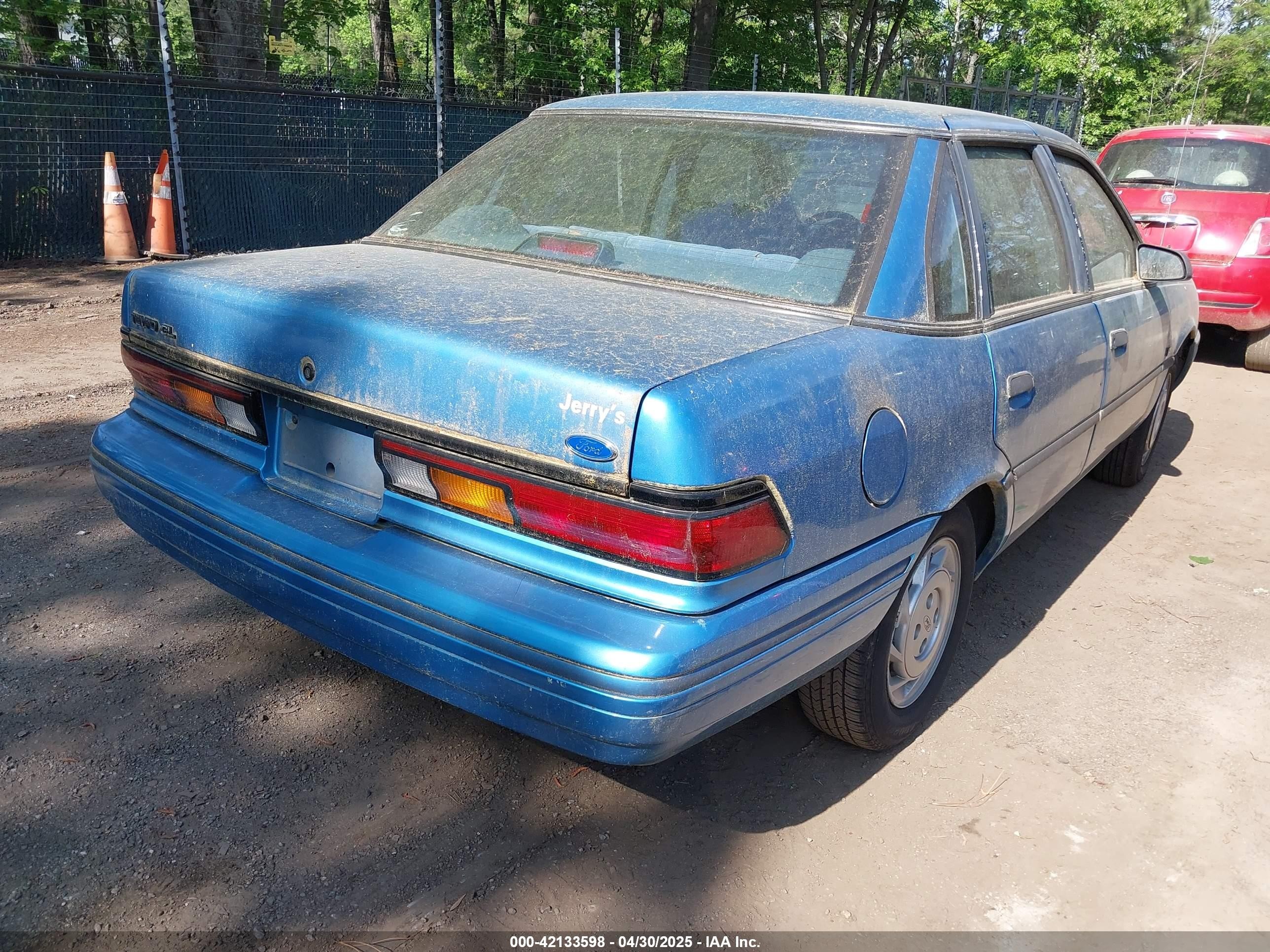 1992 Ford Tempo Gl Blue vin: 1FAPP36U6NK188935