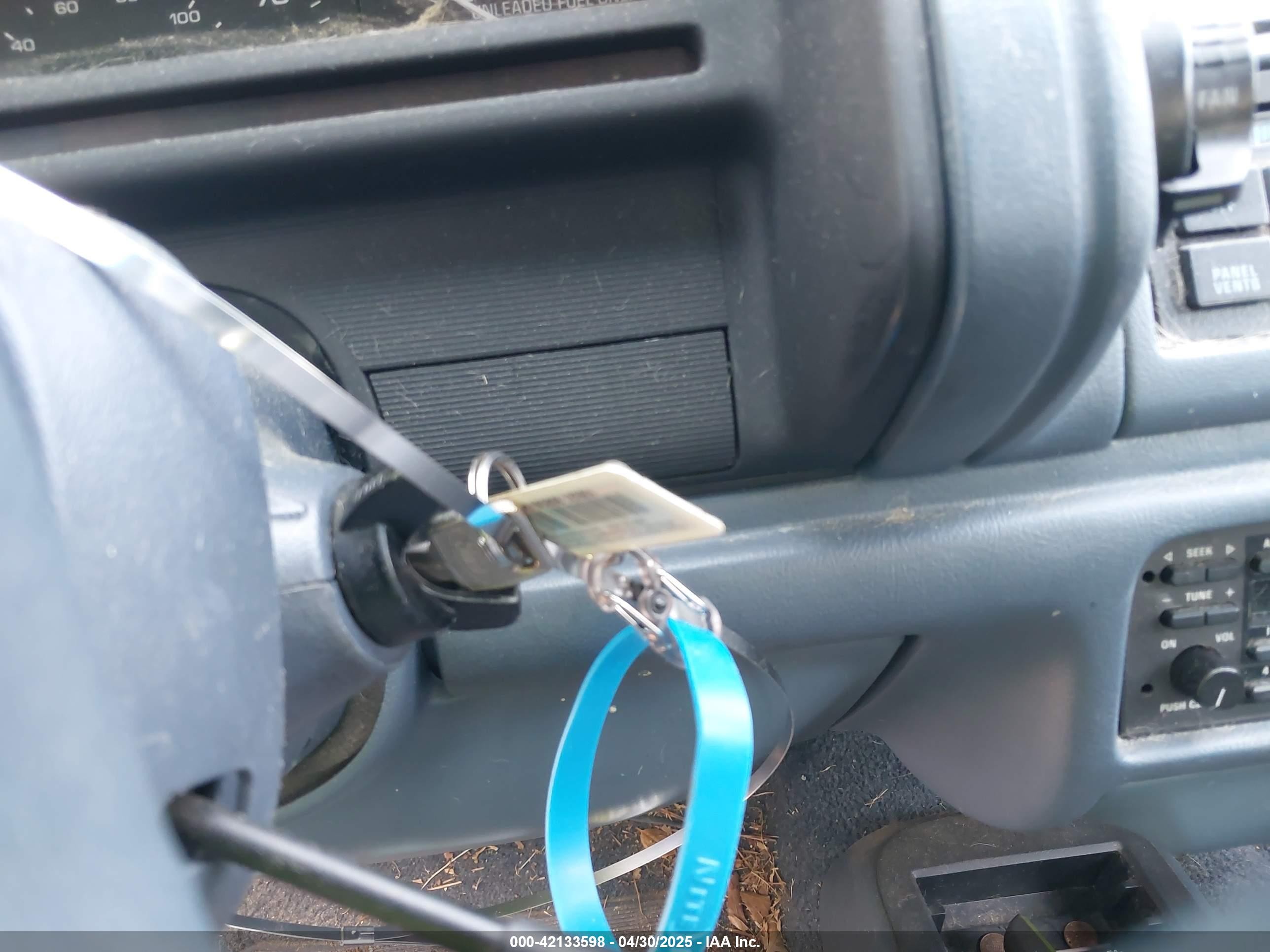 1992 Ford Tempo Gl Blue vin: 1FAPP36U6NK188935