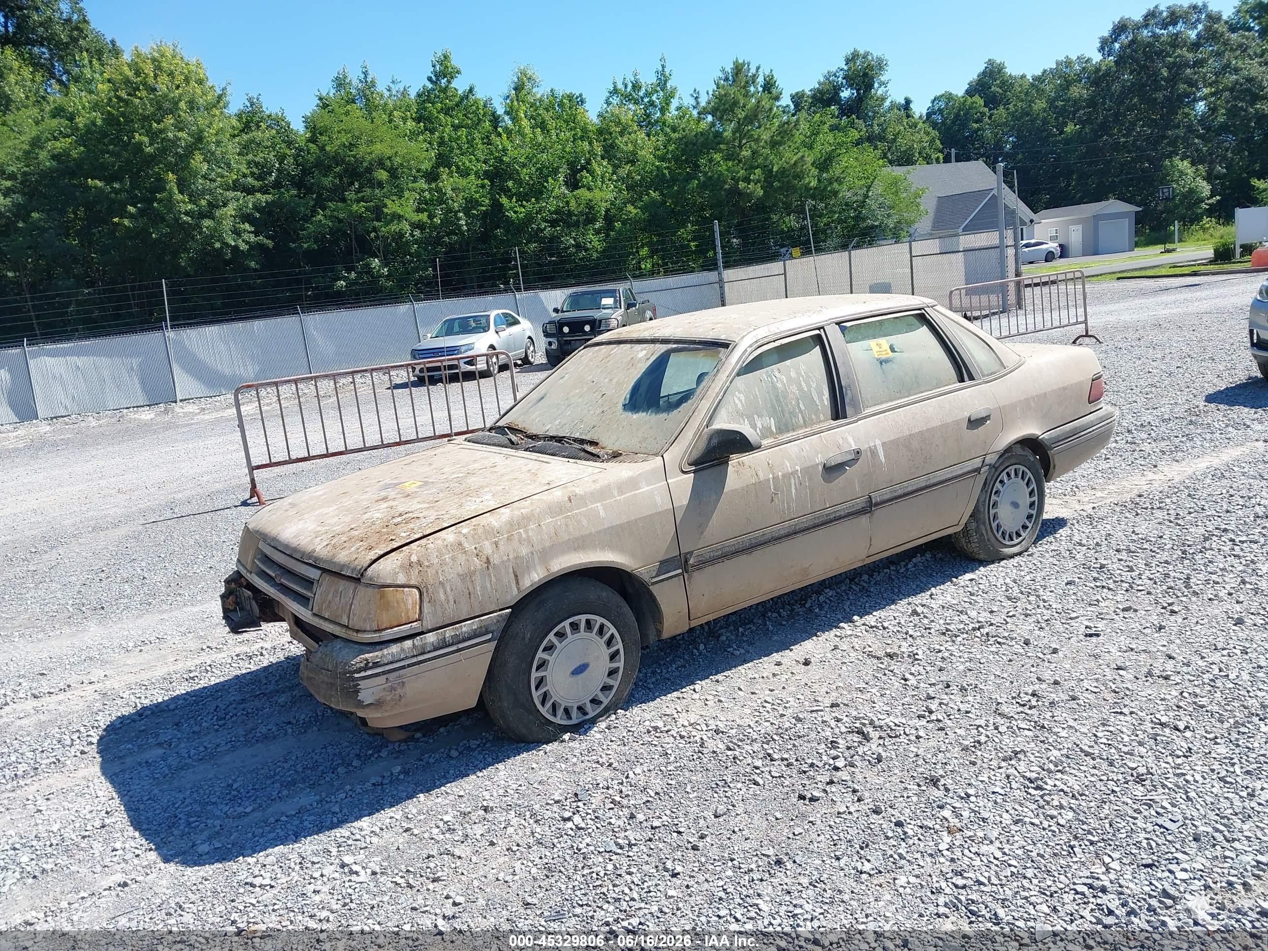 1989 Ford Tempo Gl Gold vin: 1FAPP36X1KK121780