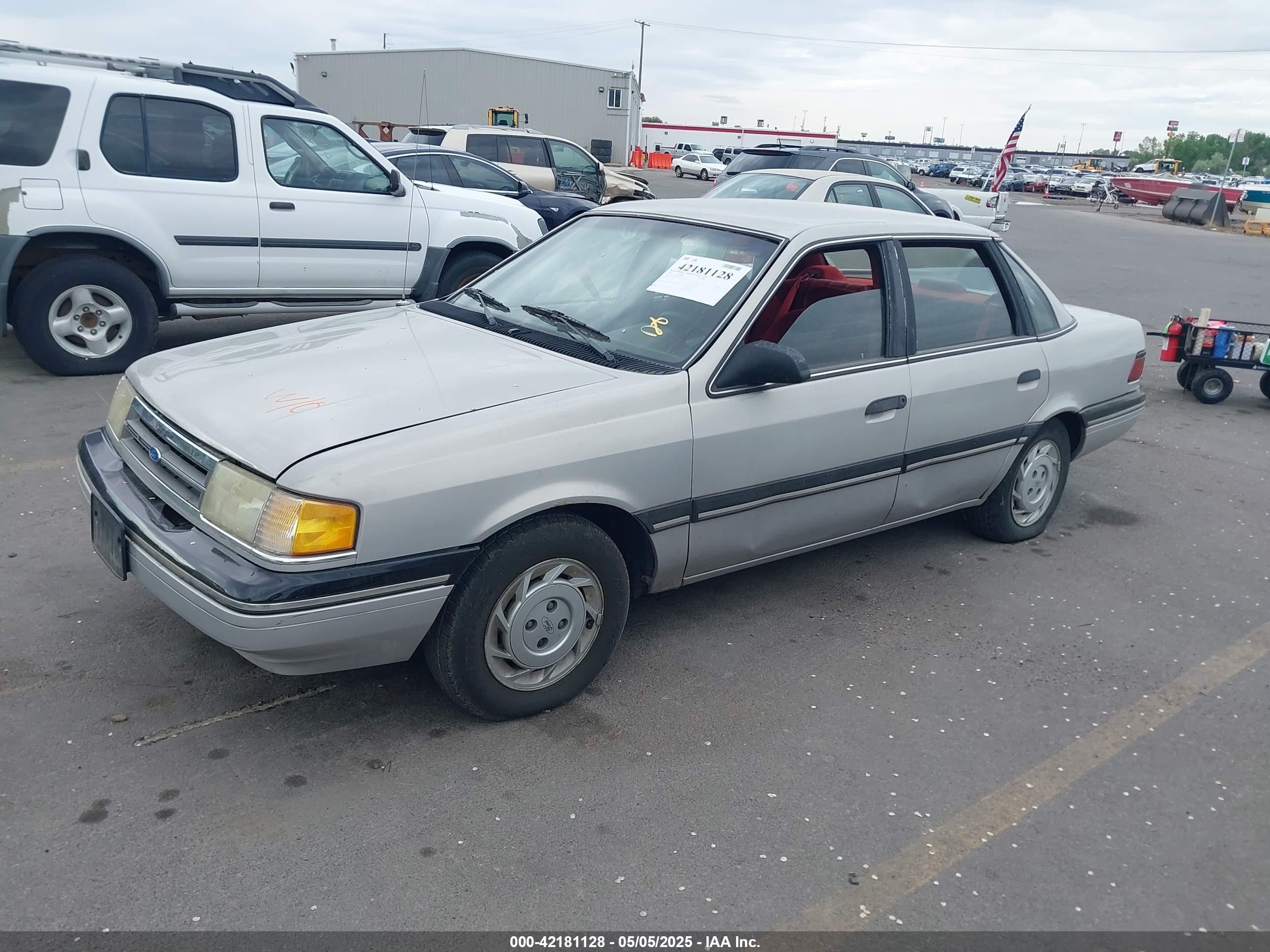 1991 Ford Tempo Gl Серебряный vin: 1FAPP36X1MK176653