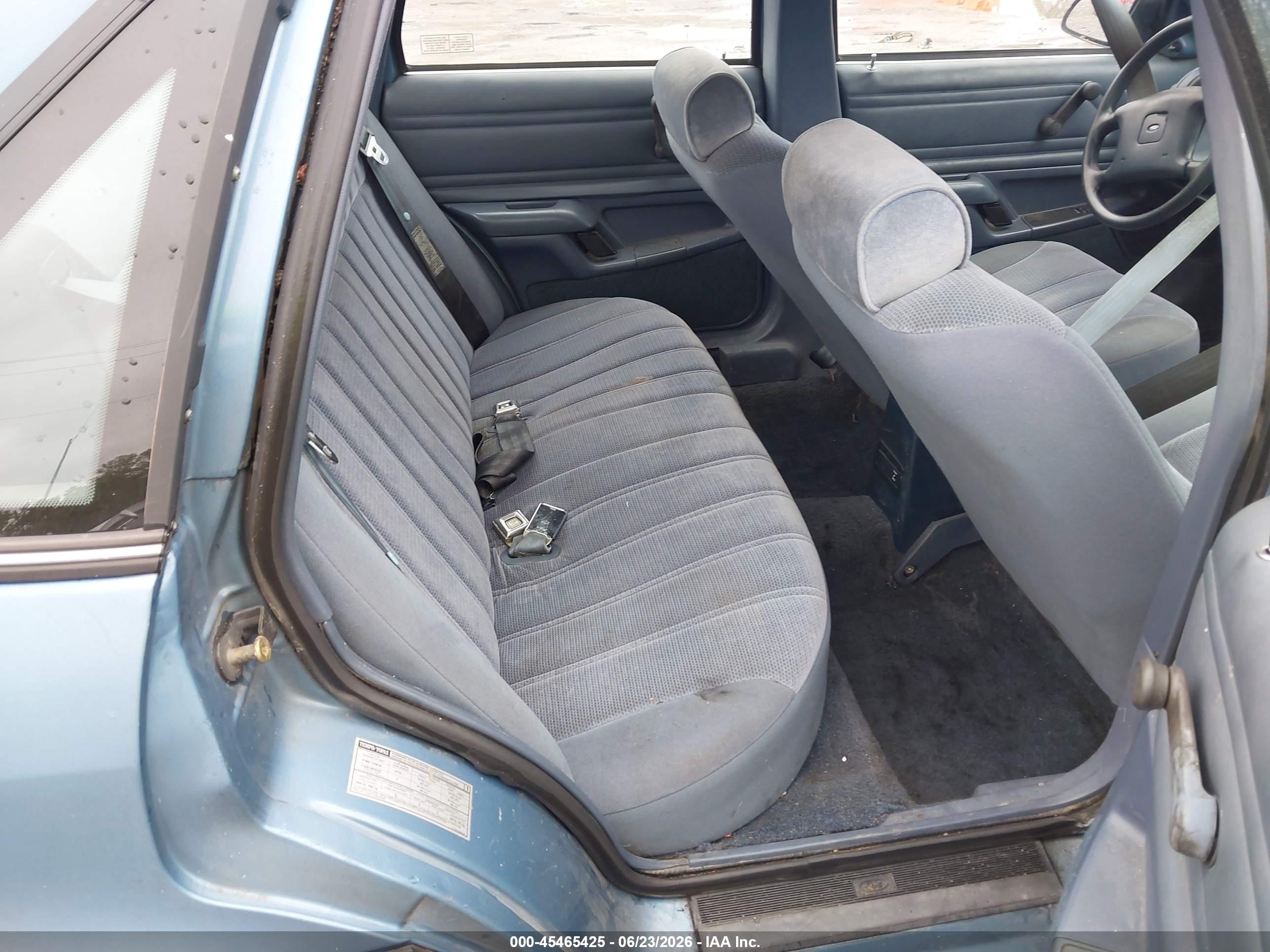 1991 Ford Tempo Gl Blue vin: 1FAPP36X8MK116675