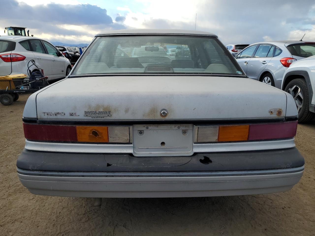 1991 Ford Tempo Gl Silver vin: 1FAPP36X8MK202729