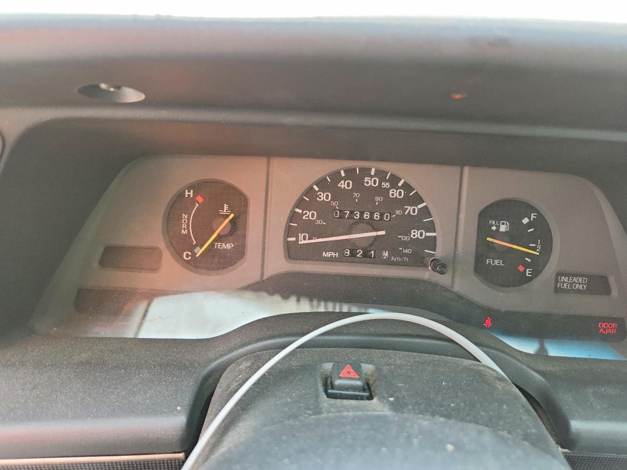 1992 Ford Thunderbird White vin: 1FAPP60T8NH175926